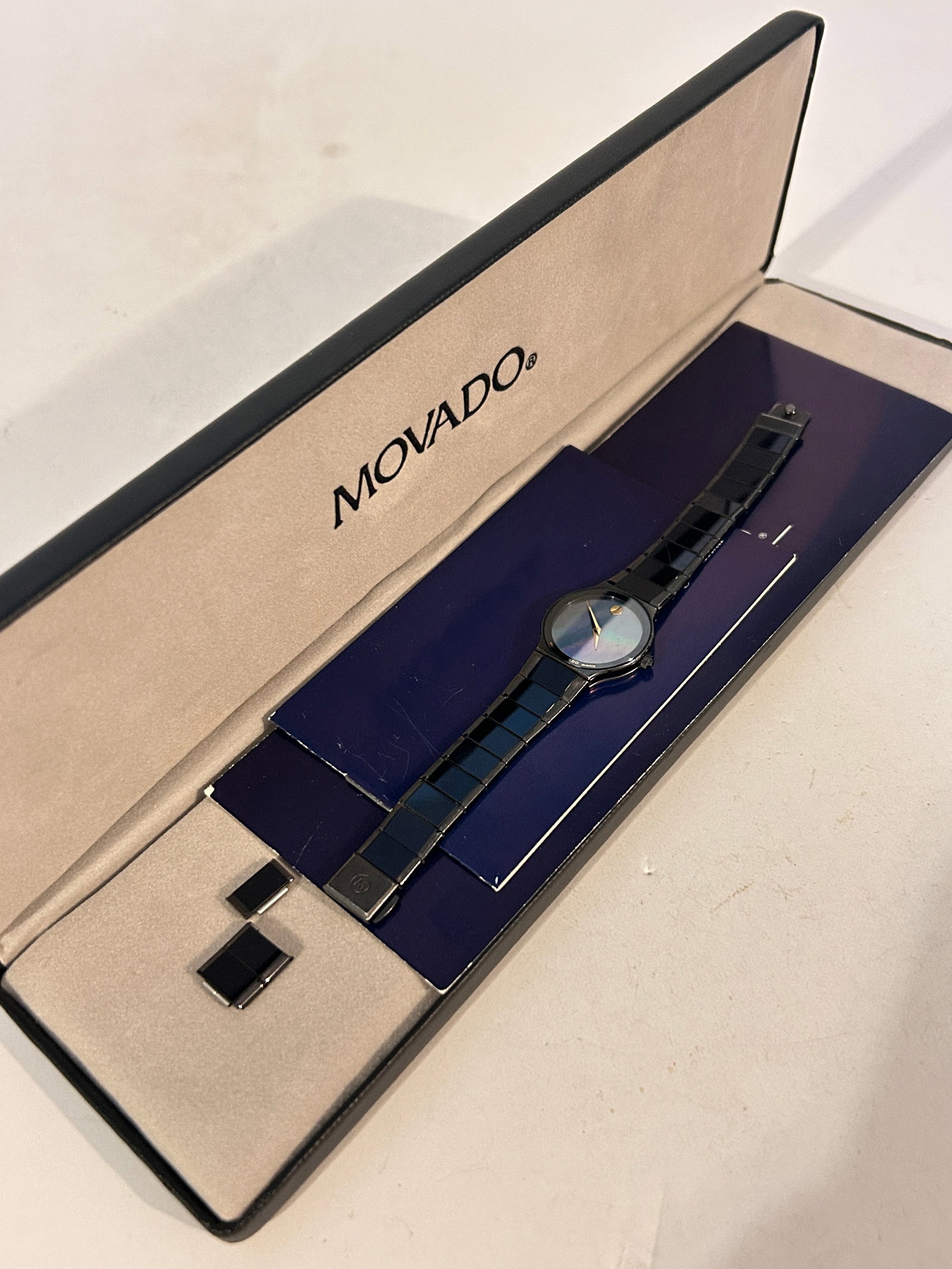 Movado Museum Watch Women +2 Extra Links 84-40-881 A working needs bat (1 of 7)