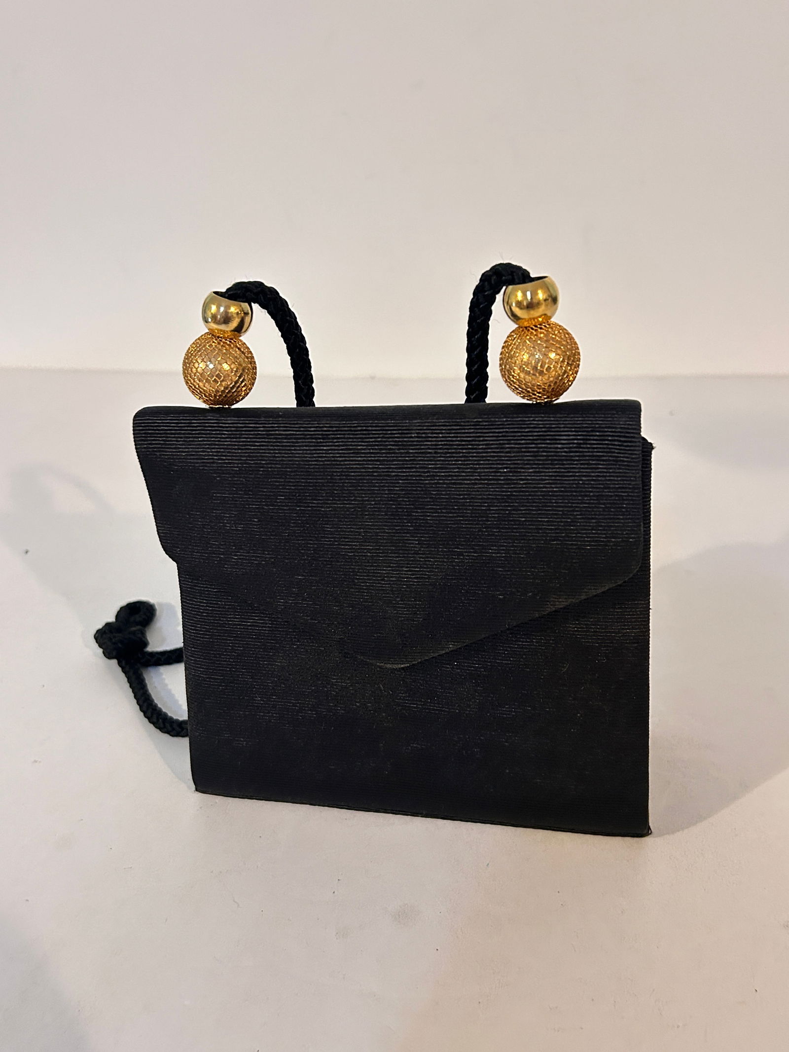 Black and gold Purse 6 x 7 (1 of 4)