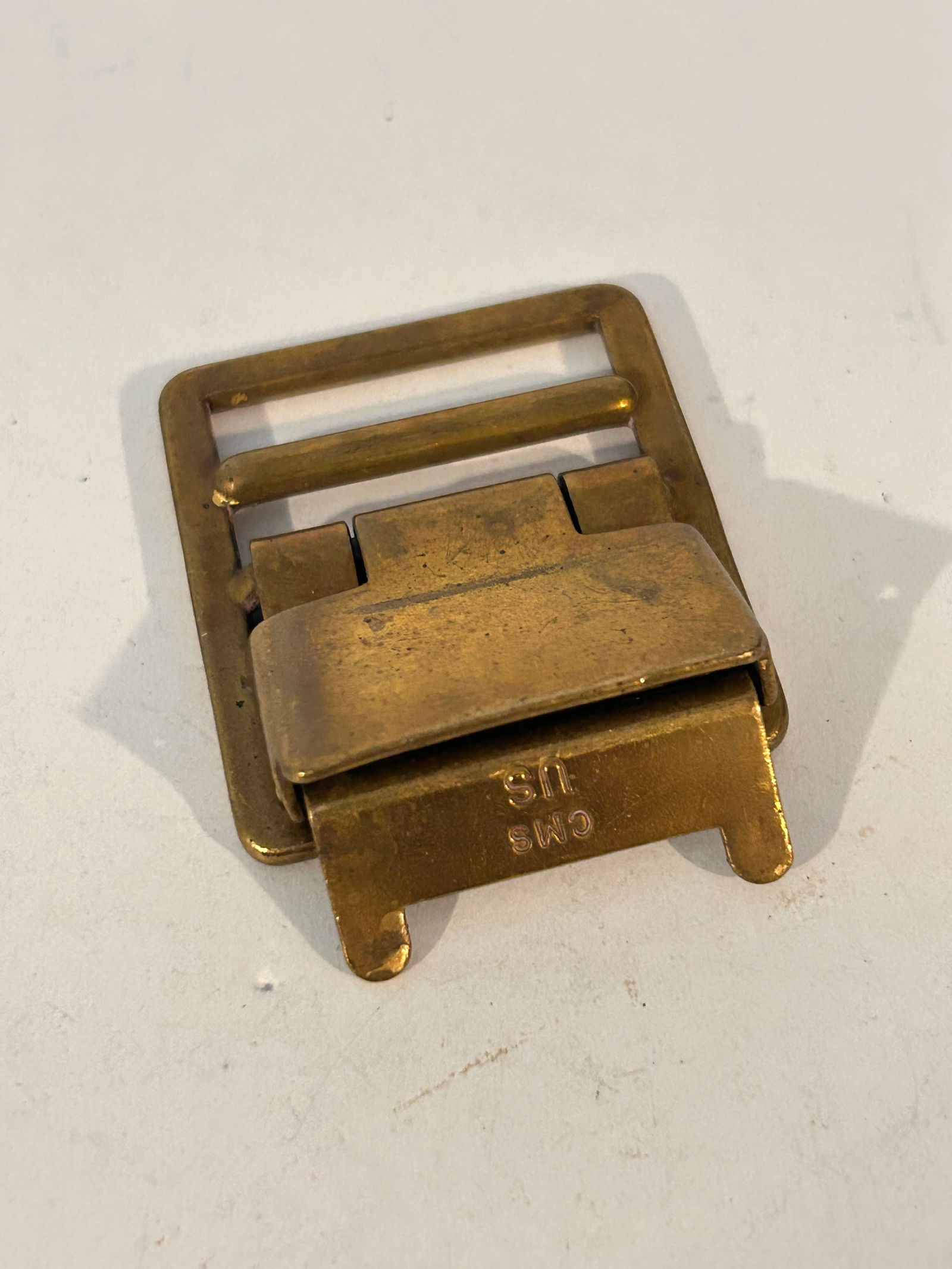 Officers Equipment Company – US Marine Corps Brass Belt Buckle: Officers Equipment Company – US Marine Corps Brass Belt Buckle Please view all photos as they are part of the description and condition of this Item, Feel free to contact me with questions or pictur