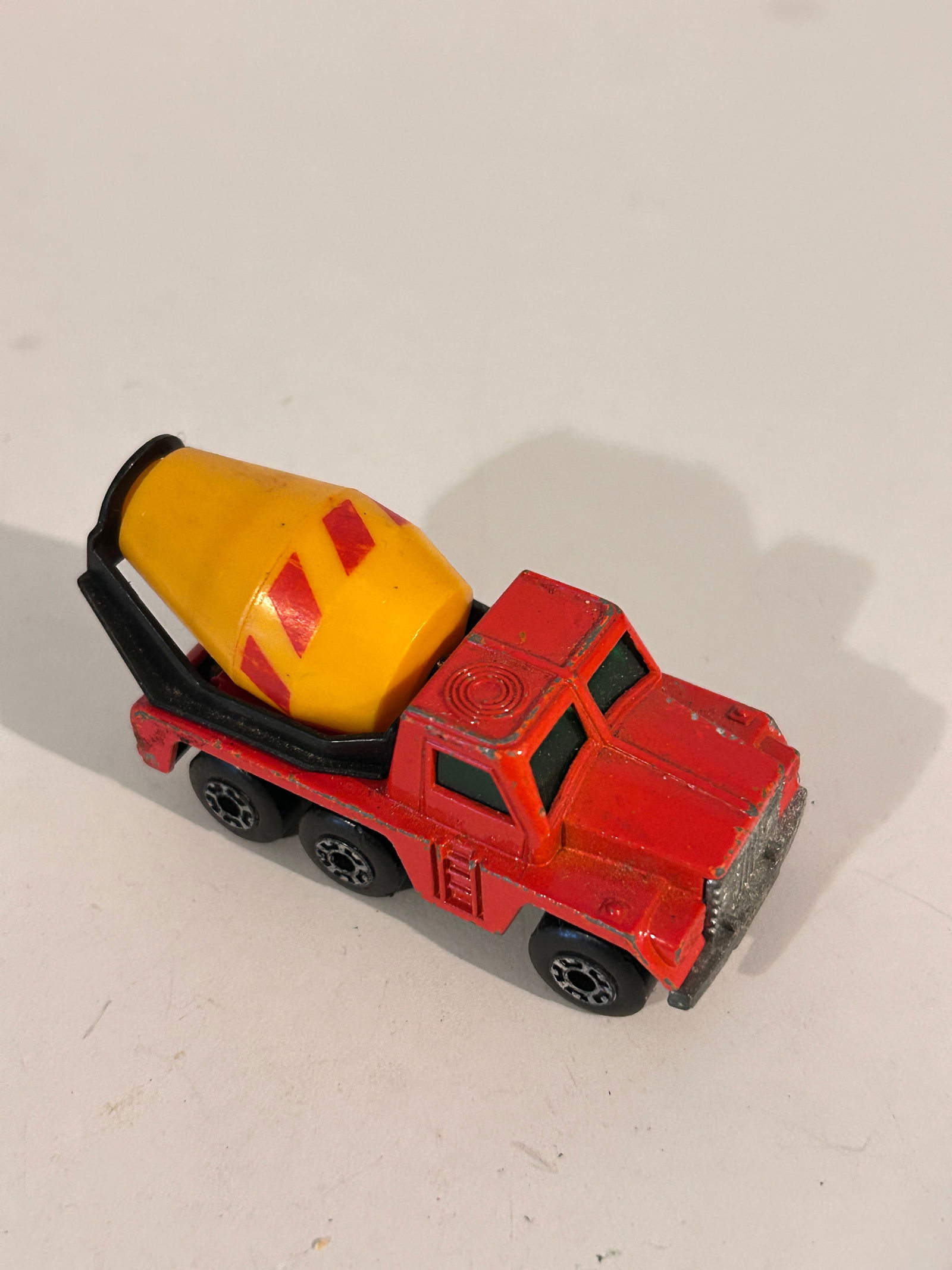 Vintage Matchbox Lesney Superfast 1976 No.19 Cement Truck Mint Diecast Toy Car (1 of 5)