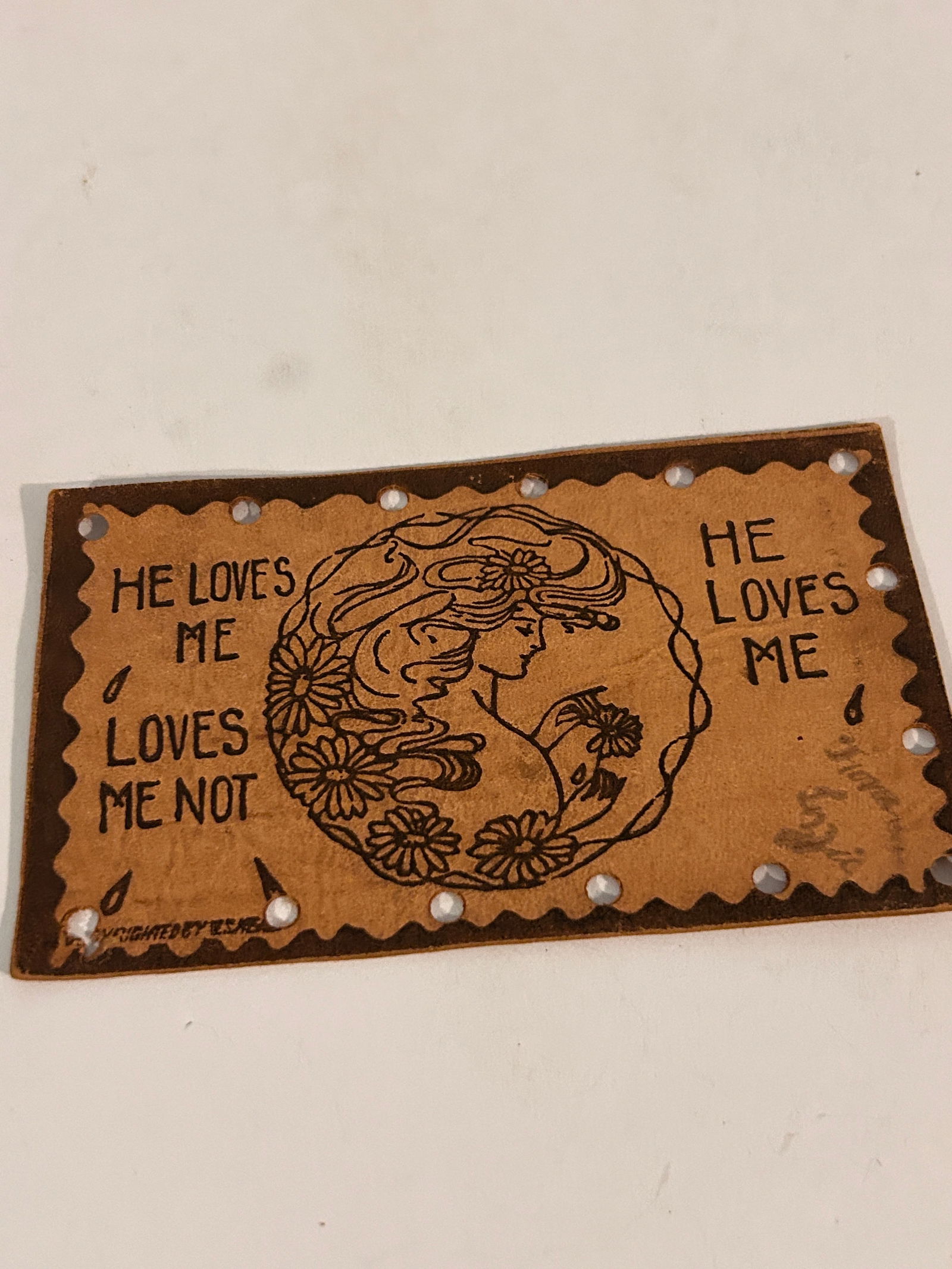 Vintage 1 cent stamp 1906 Leather Post card: Vintage 1 cent stamp 1906 Leather Post card Please view all photos as they are part of the description and condition of this Item, Feel free to contact me with questions or picture requests! Used Item