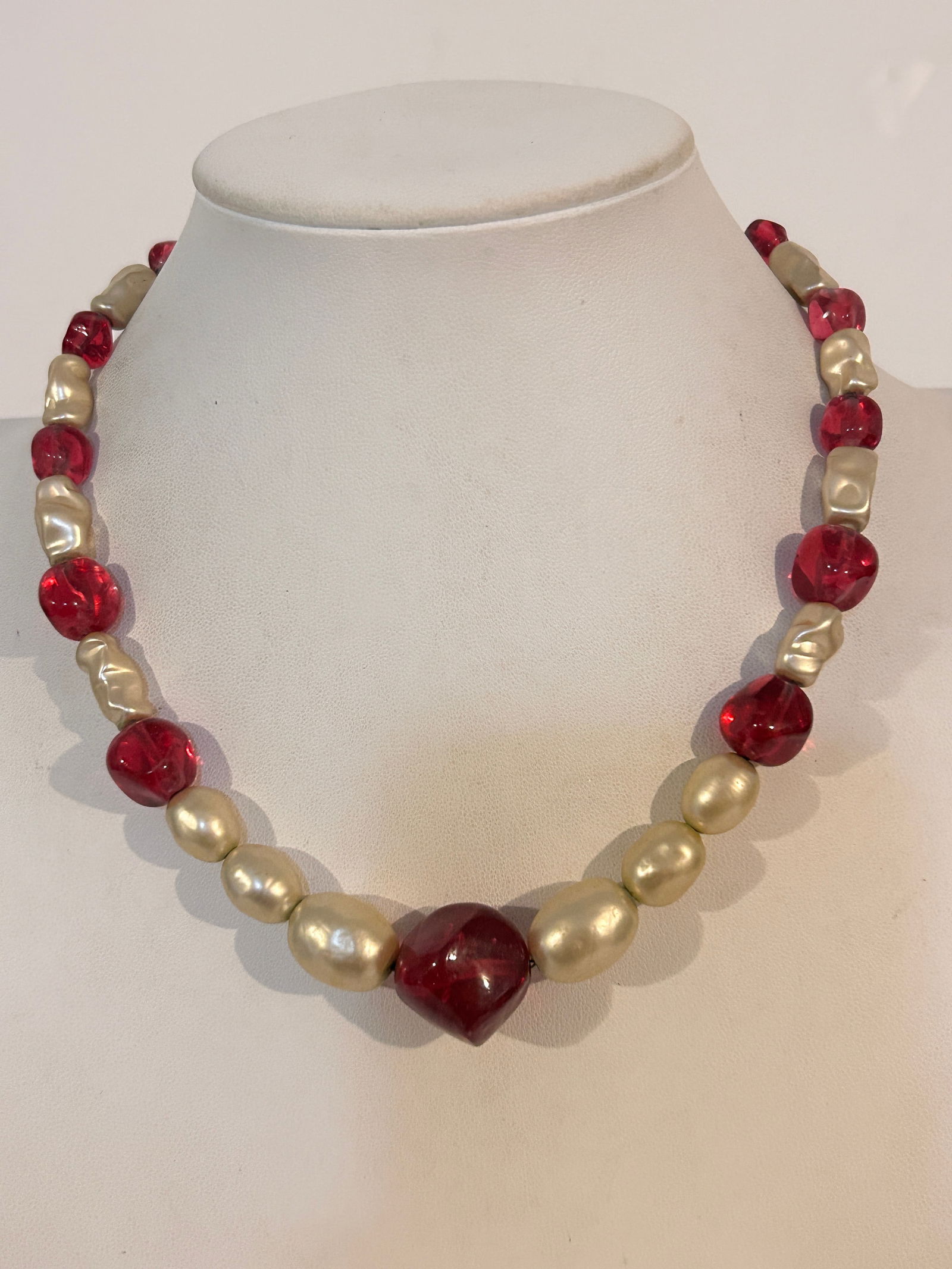 Vintage Gump's freshwater pearl and garnet beaded necklace 15" Made in France (1 of 5)