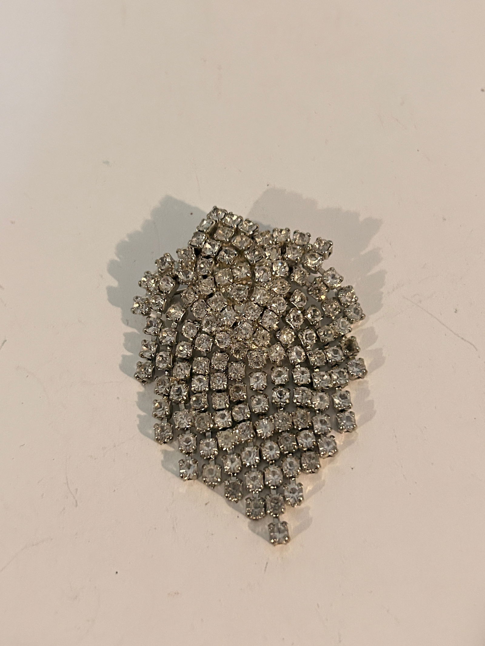 Vintage Celebrity NY Brooch Pin, Rhinestone (1 of 4)