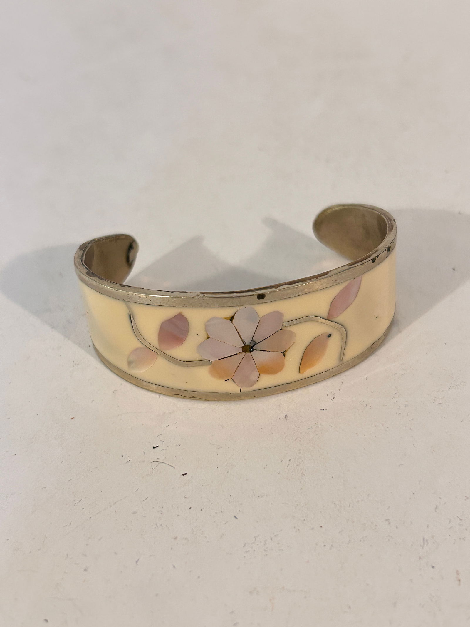 Vintage Alpaca White Floral Bracelet 6" (1 of 4)