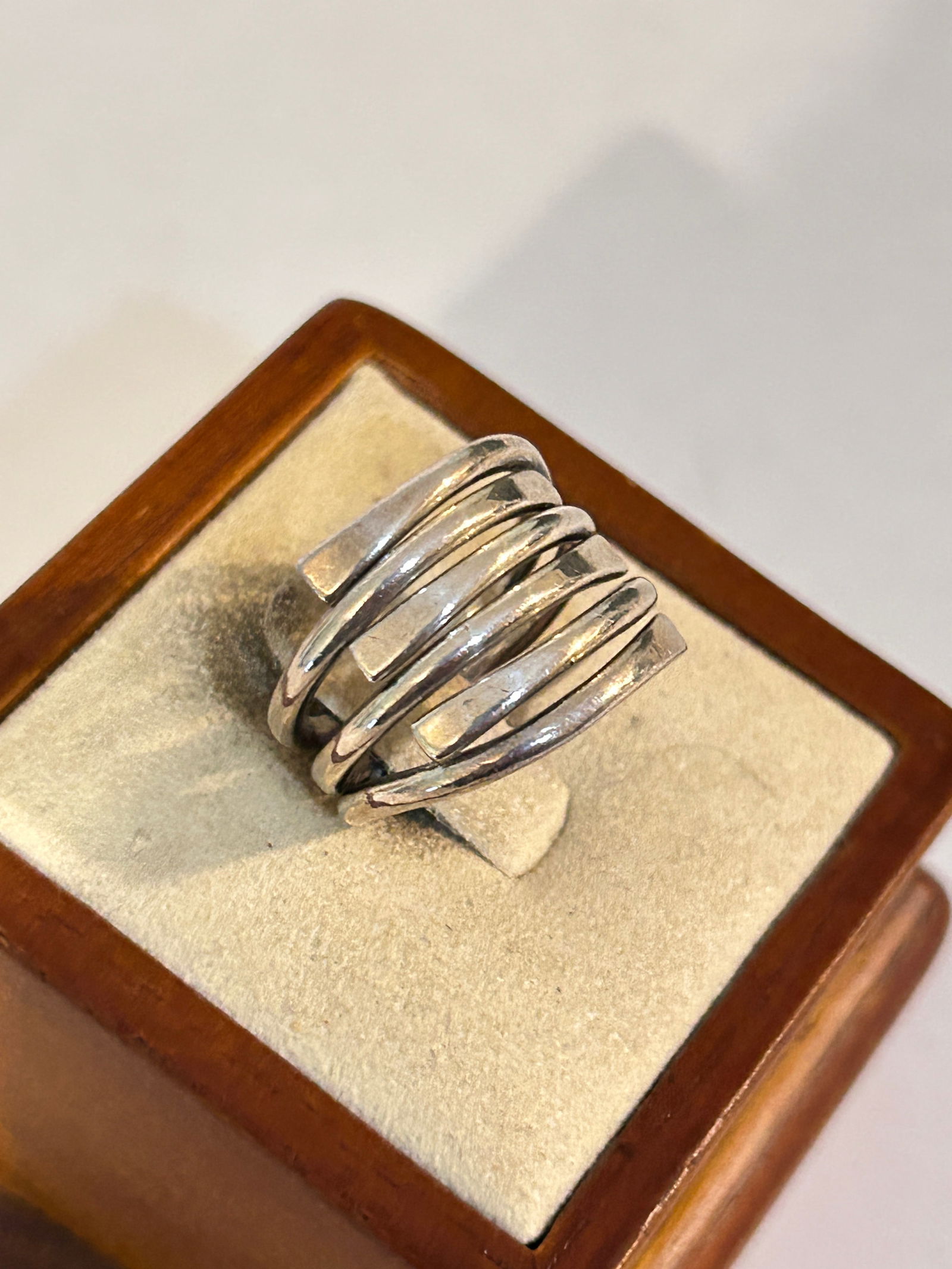 Vintage Sterling Silver Modernist Ring sz 7 8 grams (1 of 4)