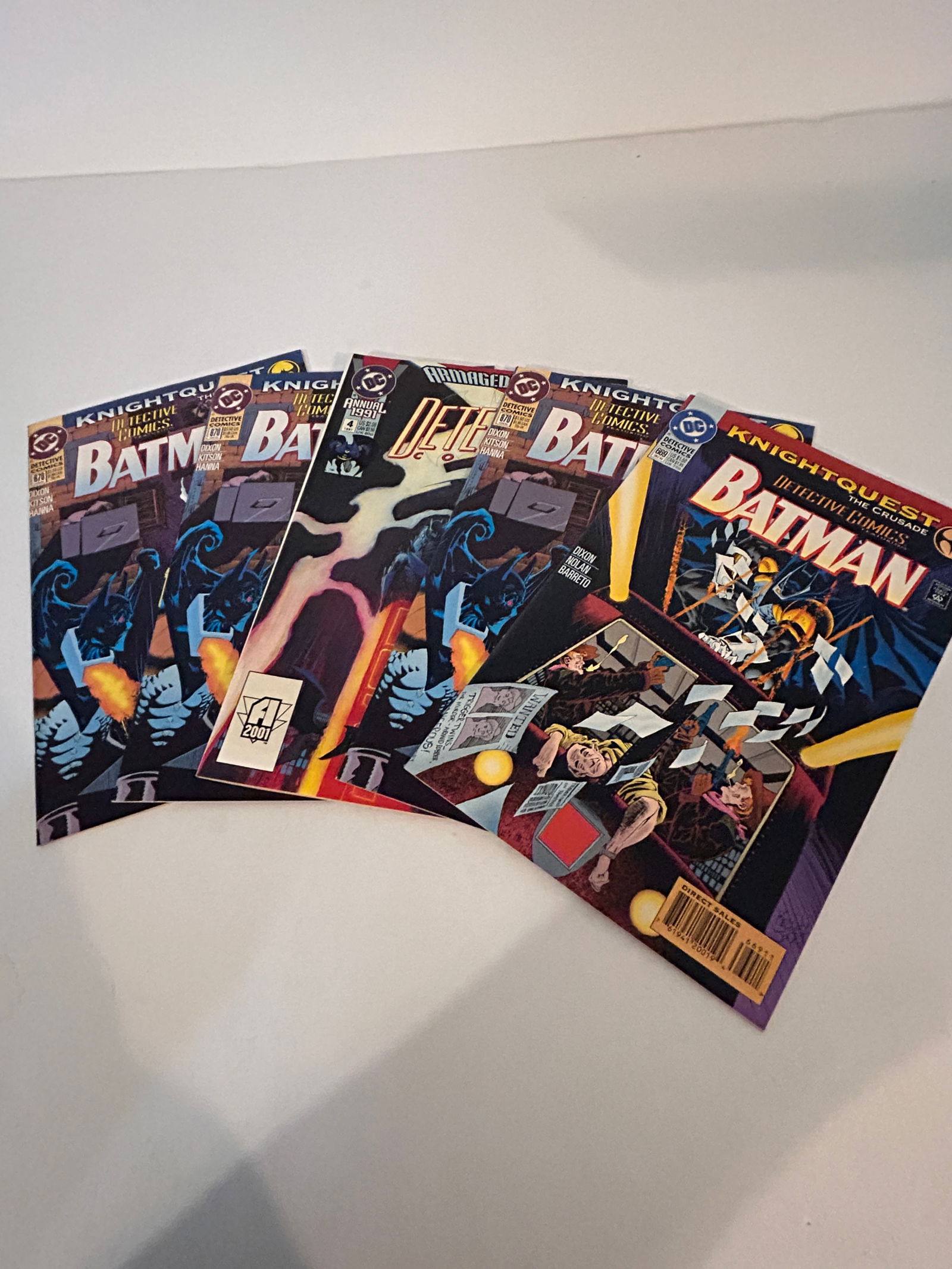 Vintage Lot Of 5 Batman Comics Books 669, 670, 4 Annual, 670, 670 (1 of 12)