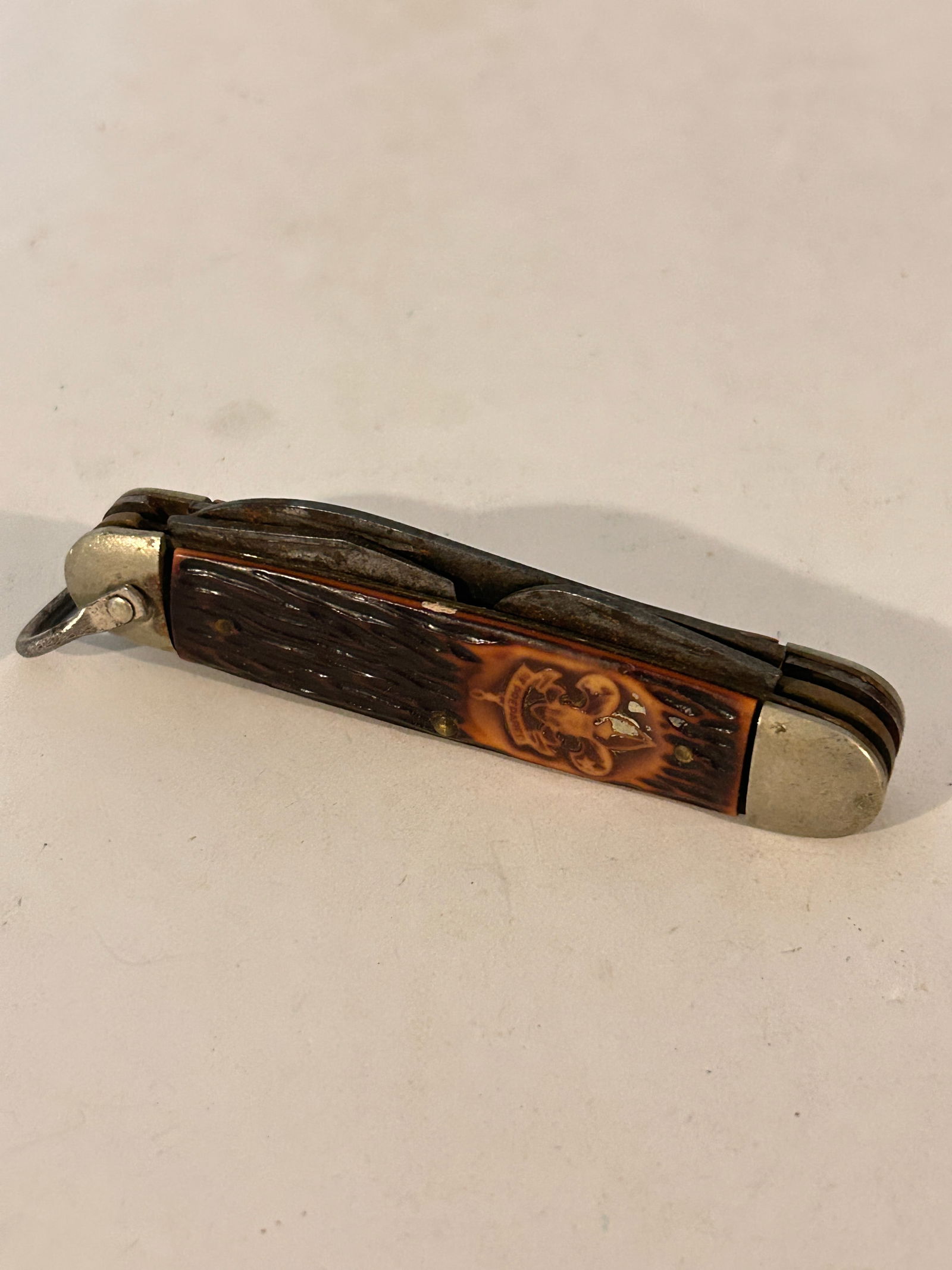 Vintage Boy Scouts 4 Blade Imperial Pocket Knife needs cleaning (1 of 4)