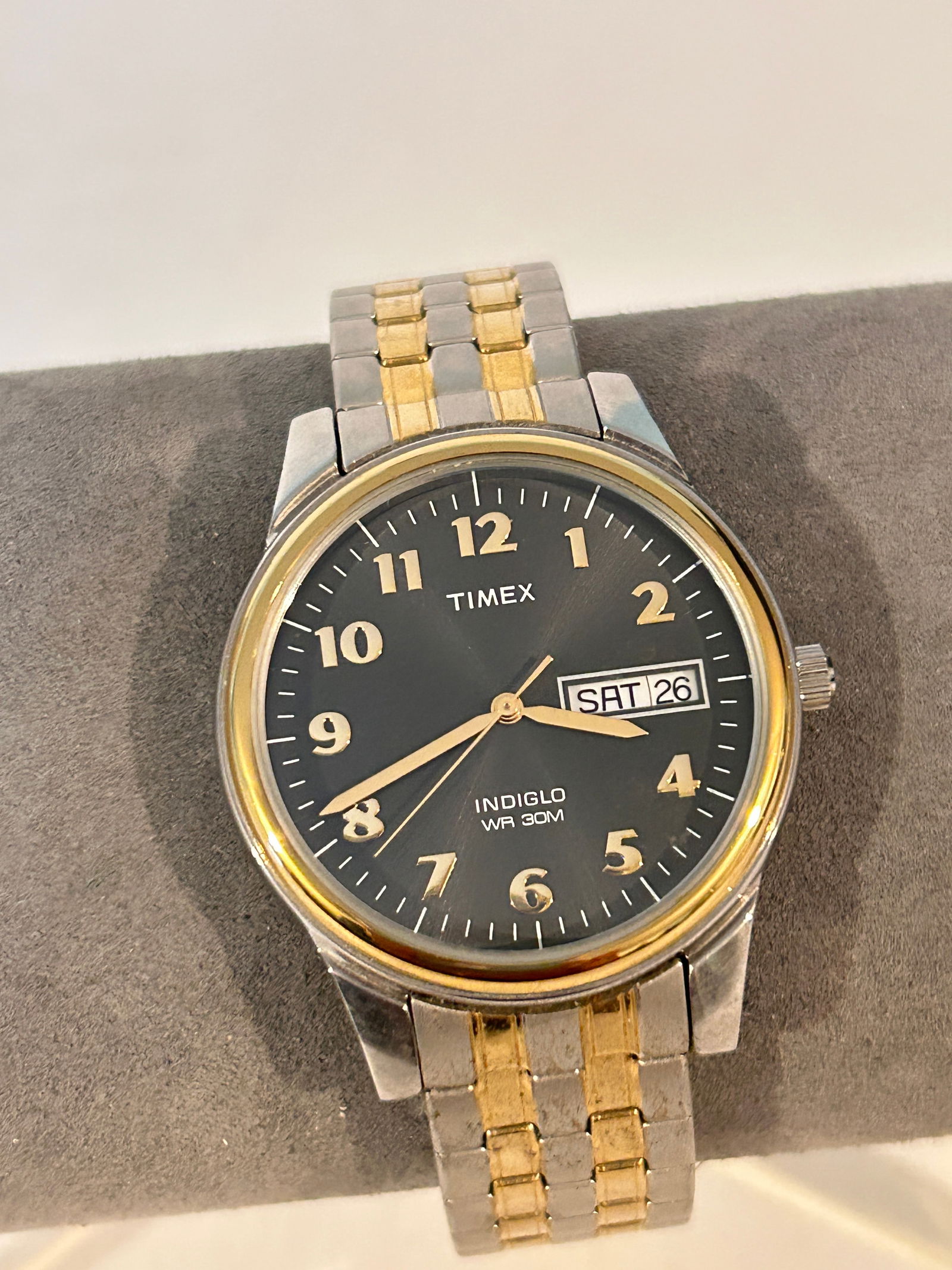 Vintage Black-Dial Timex Indiglo Day & Date Quartz Watch for Men working (1 of 5)