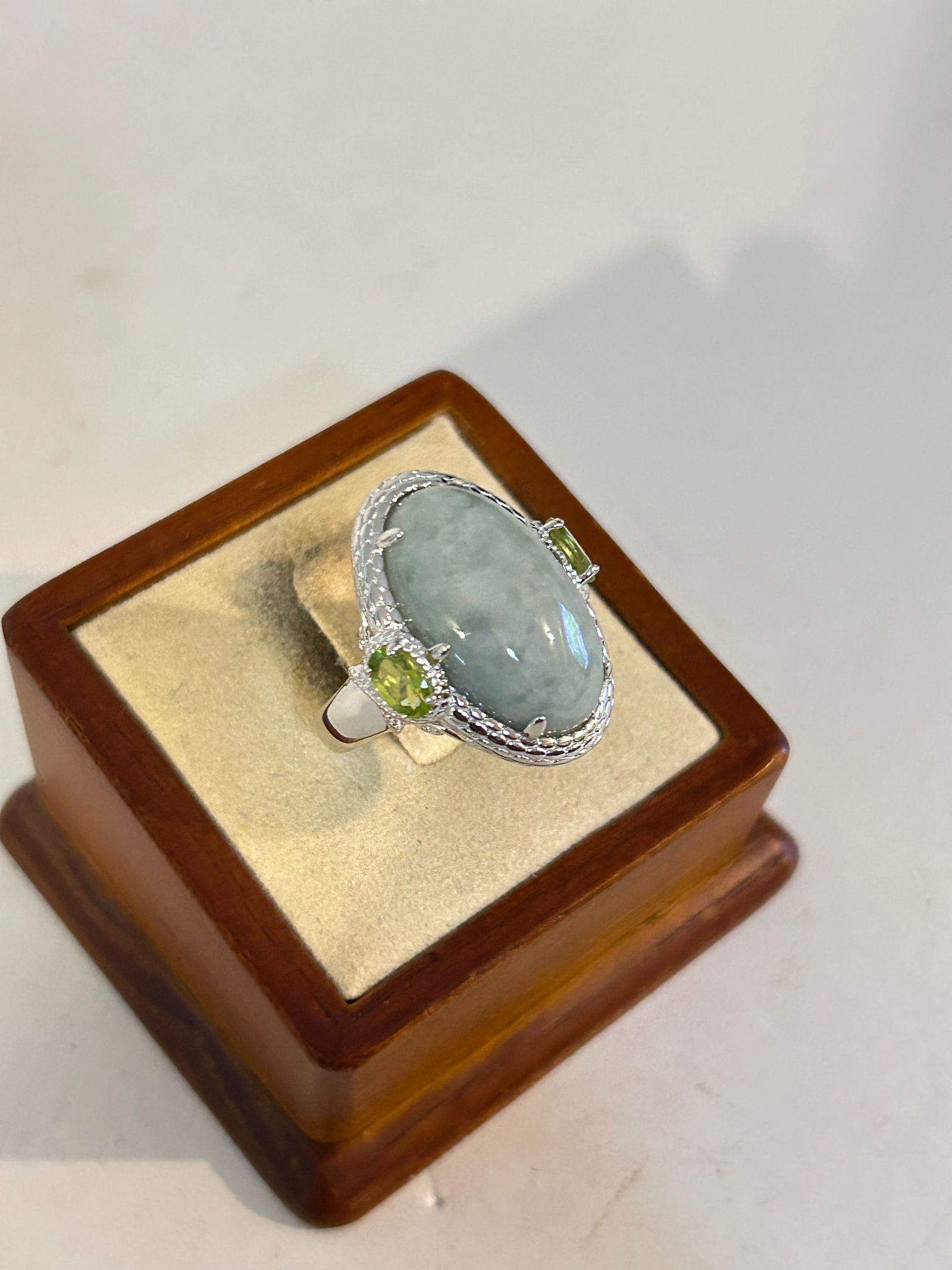 PAJ Sterling Silver 925 Light Green Nephrite Ring sz 8 11 Grams (1 of 5)