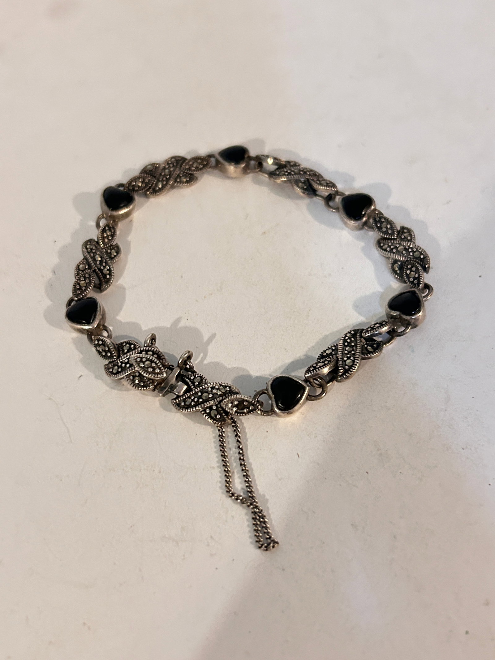 Vintage Sterling Silver marcasite onyx Bracelet 7" 15 grams: Vintage Sterling Silver marcasite onyx Bracelet 7" 15 grams Please view all photos as they are part of the description and condition of this Item, Feel free to contact me with questions or picture req