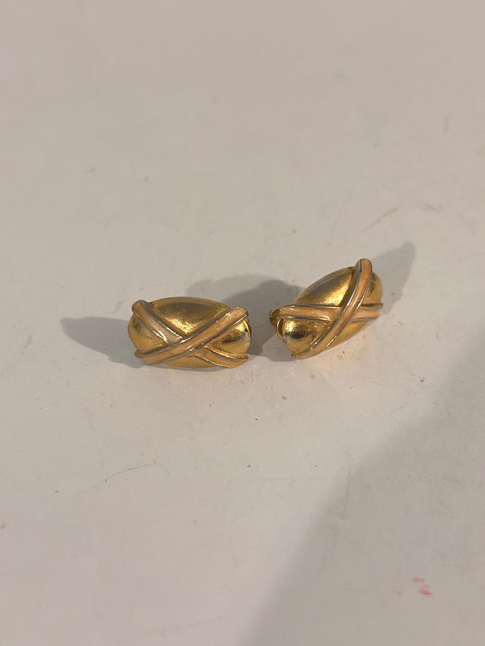 Vintage Gold Tone enamel Earrings (1 of 4)