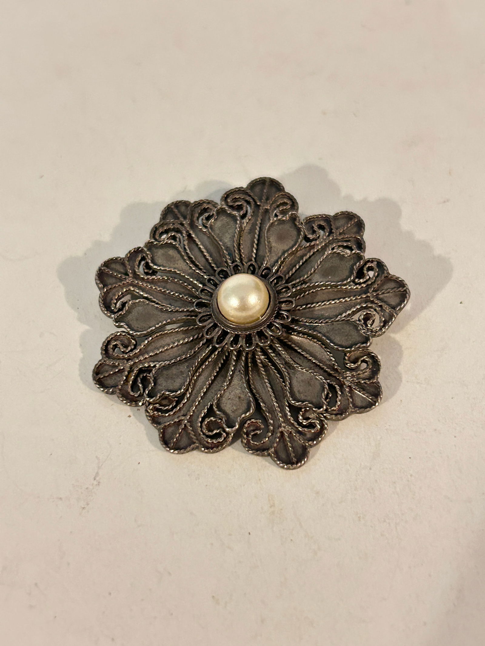 Signed MMA Sterling Silver 925 Vtg Round Brooch Pendant Metropolitan Museum 17 grams (1 of 5)