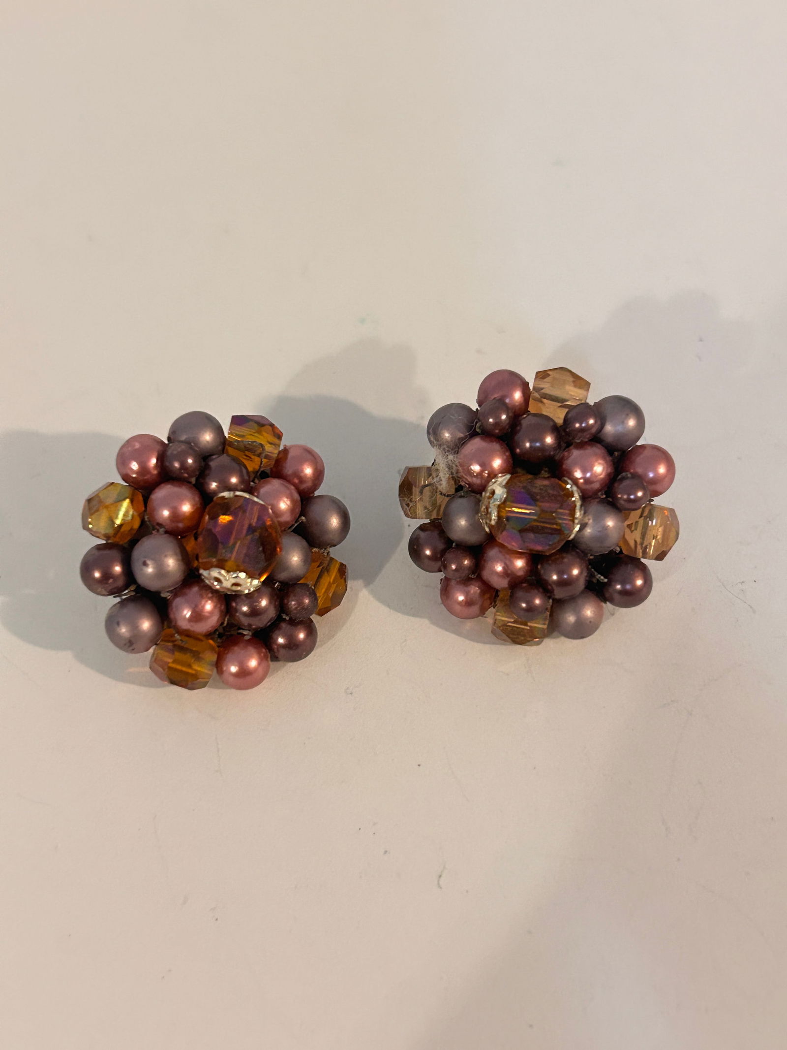 Vintage faux pearl earrings (1 of 6)