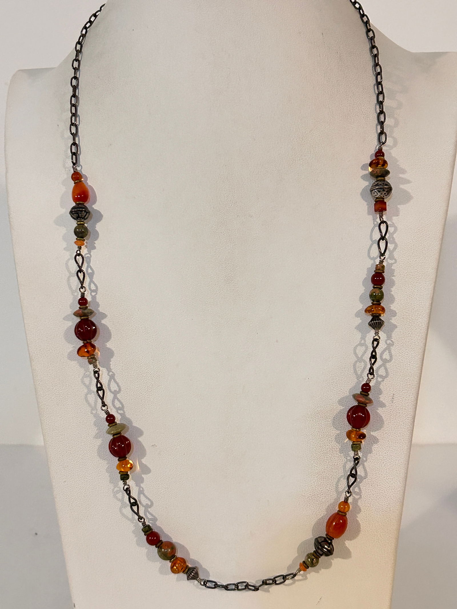 Necklace Sterling Silver Amber & Caramel Tiramisu Glass Beads 28 " 30 grams Please view all photos: Necklace Sterling Silver Amber & Caramel Tiramisu Glass Beads 28 " 30 grams Please view all photos as they are part of the description and condition of this Item, Feel free to contact me with question