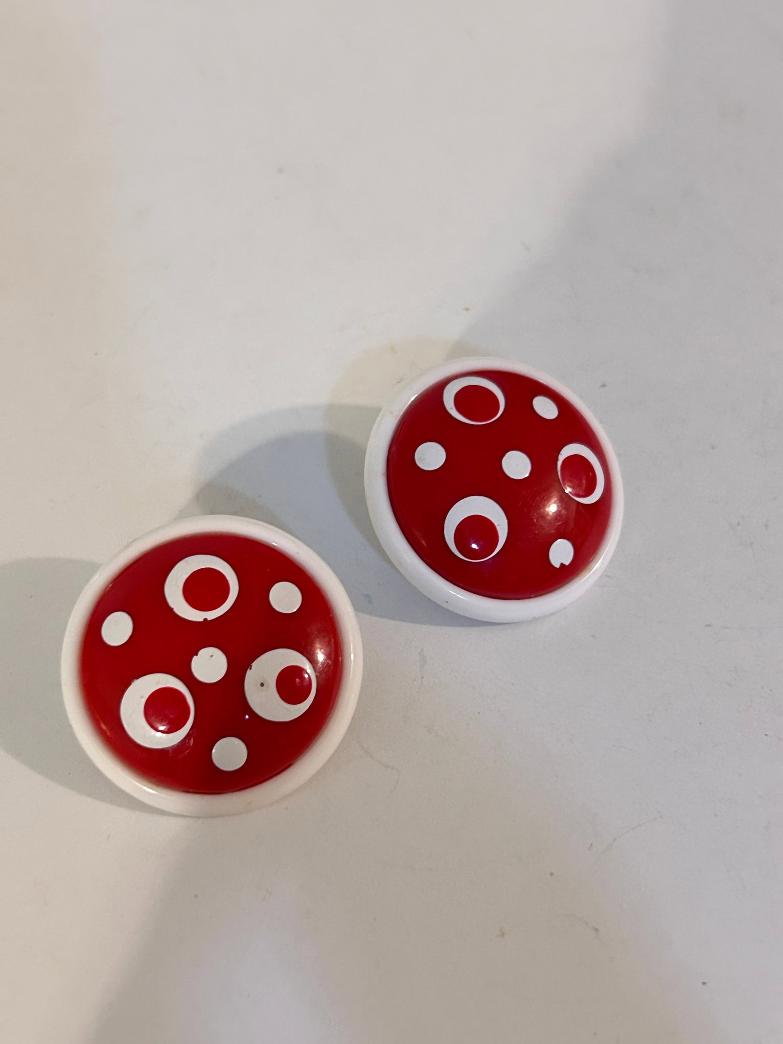 Vintage Red & White Earrings (1 of 4)