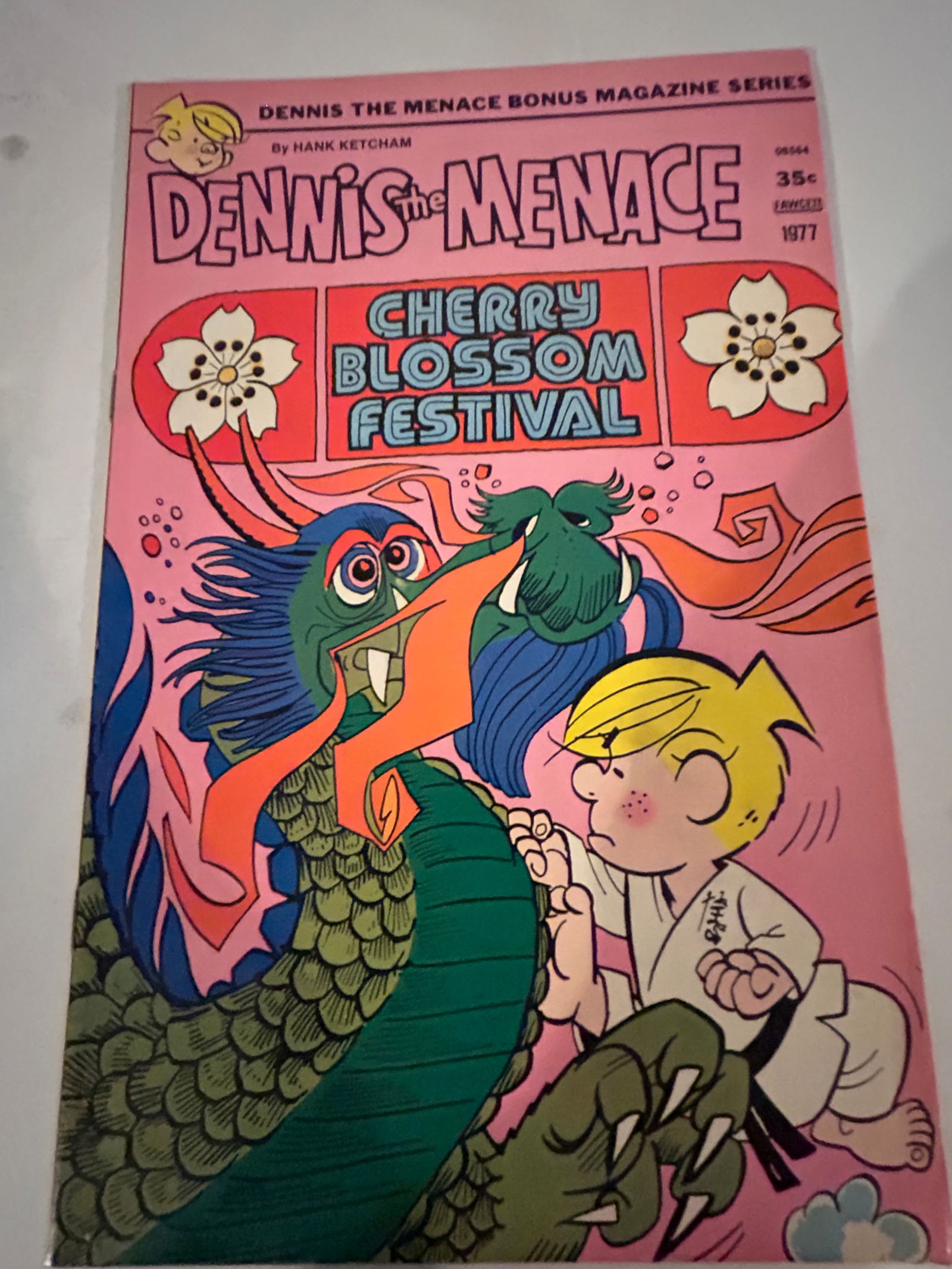 Vintage Comic Book Denis the Menace # 163: Vintage Comic Book Denis the Menace # 163 Please view all photos as they are part of the description and condition of this Item, Feel free to contact me with questions or picture requests! Used Item A
