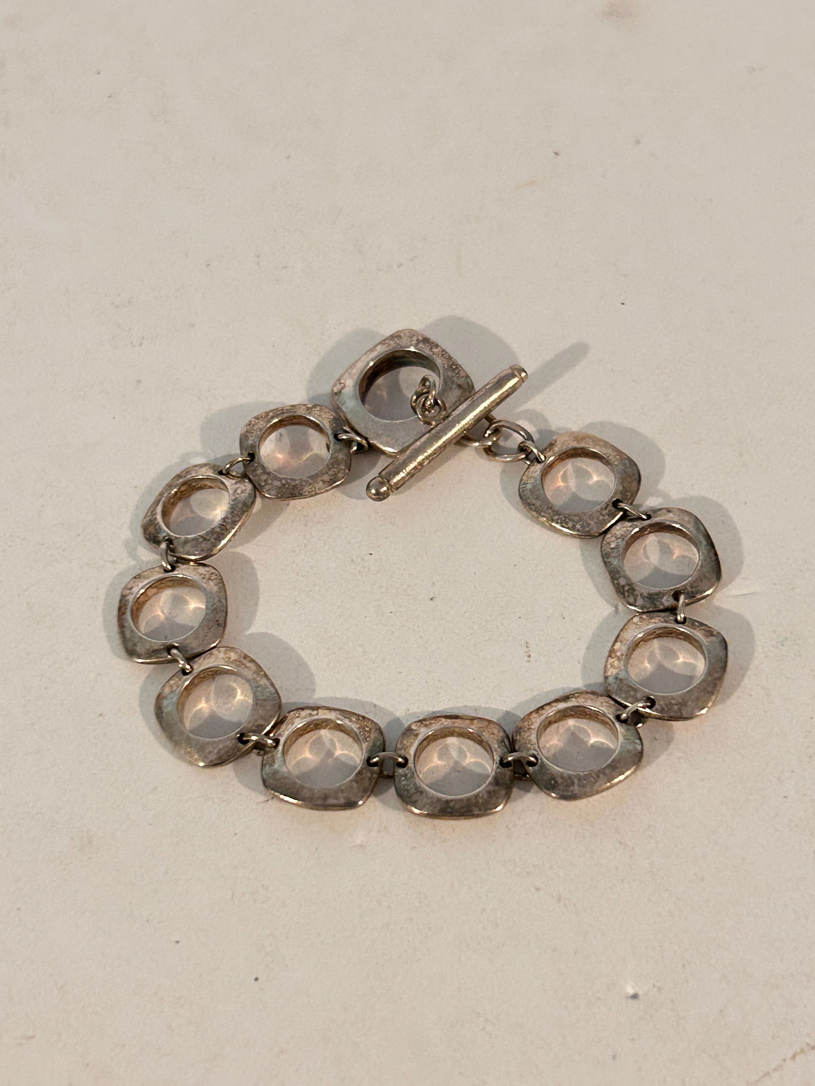 Tiffany & Co Elegant Sterling Silver Wide Cushion Link 17 Grams Toggle Bracelet: Tiffany & Co Elegant Sterling Silver Wide Cushion Link 17 Grams Toggle Bracelet Please view all photos as they are part of the description and condition of this Item, Feel free to contact me with ques