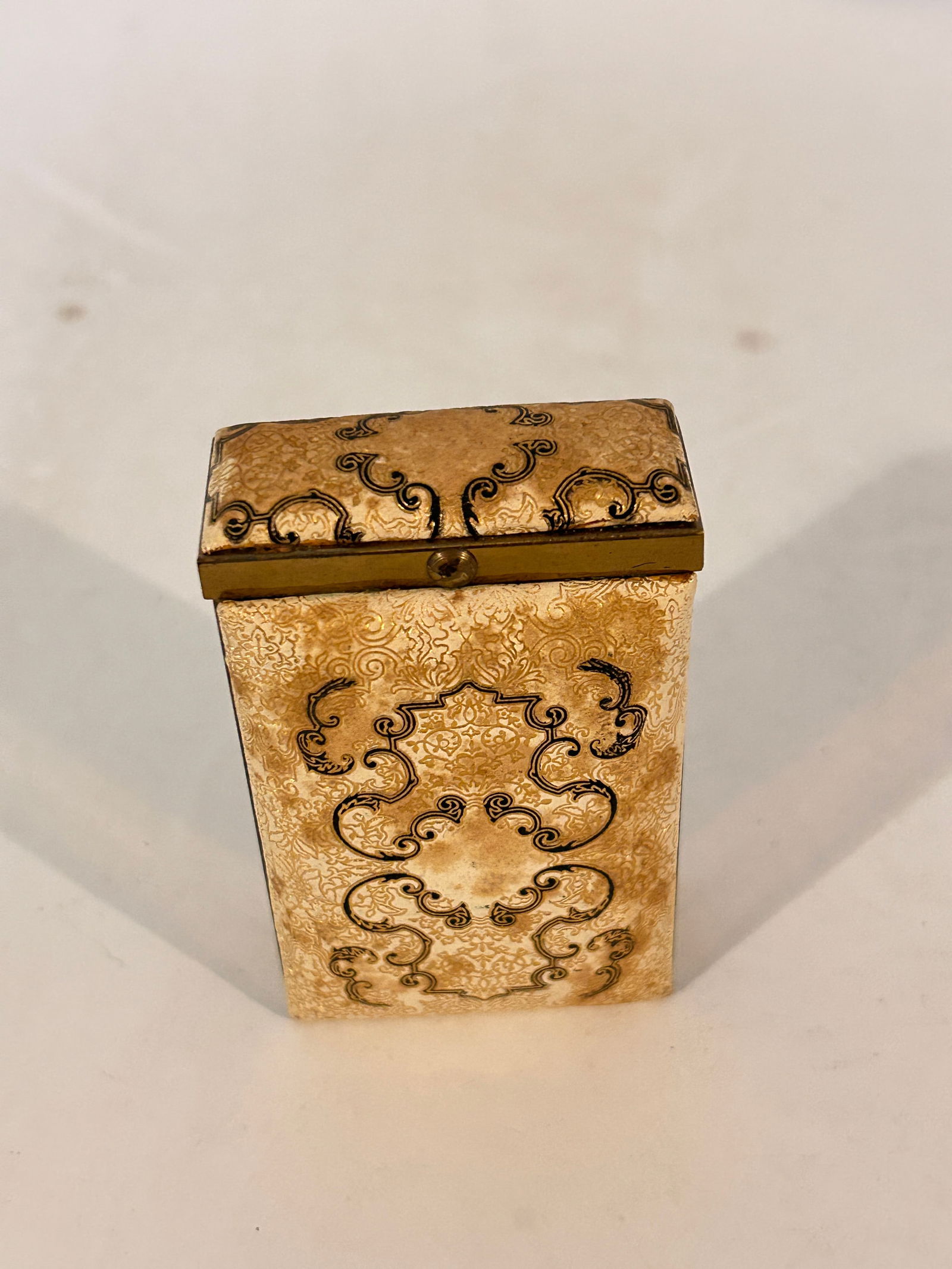 Vintage 1960s-1970s Cigarette Case Leather and Gold Tone (1 of 6)