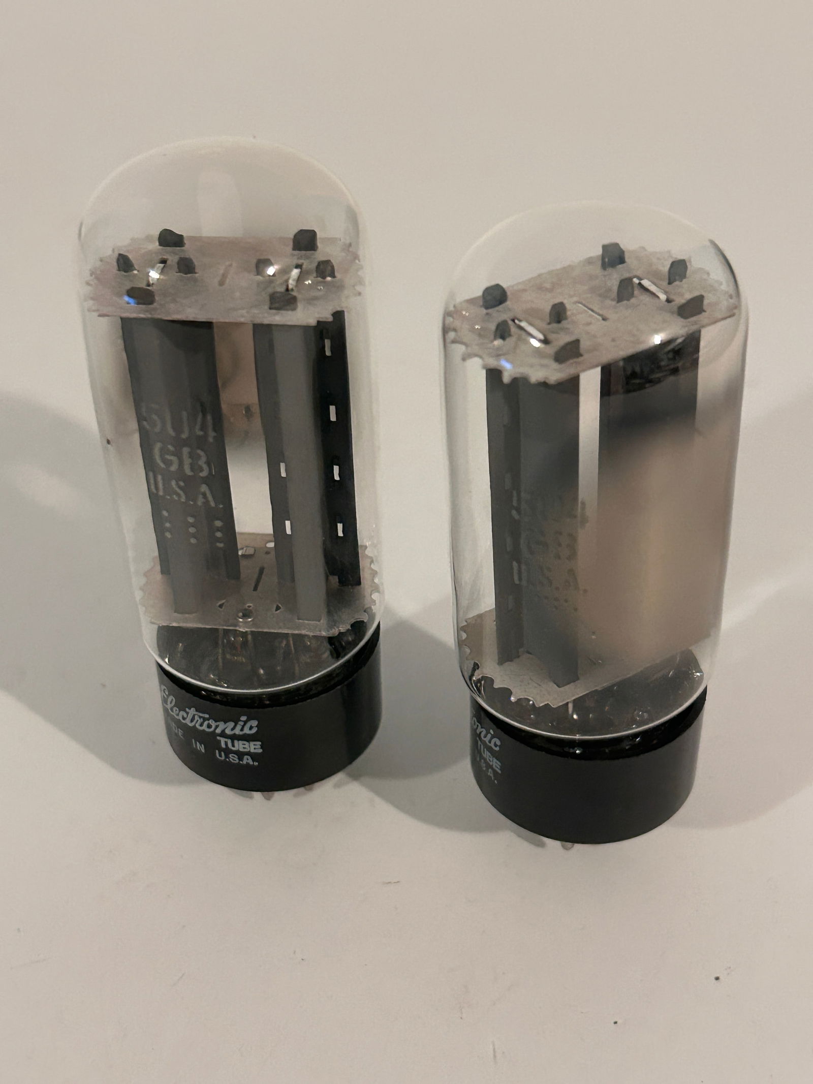 2 5u4gb G.E. Rectifier Tubes: 2 5u4gb G.E. Rectifier Tubes Please view all photos as they are part of the description and condition of this Item, Feel free to contact me with questions or picture requests! Used Item AS IS