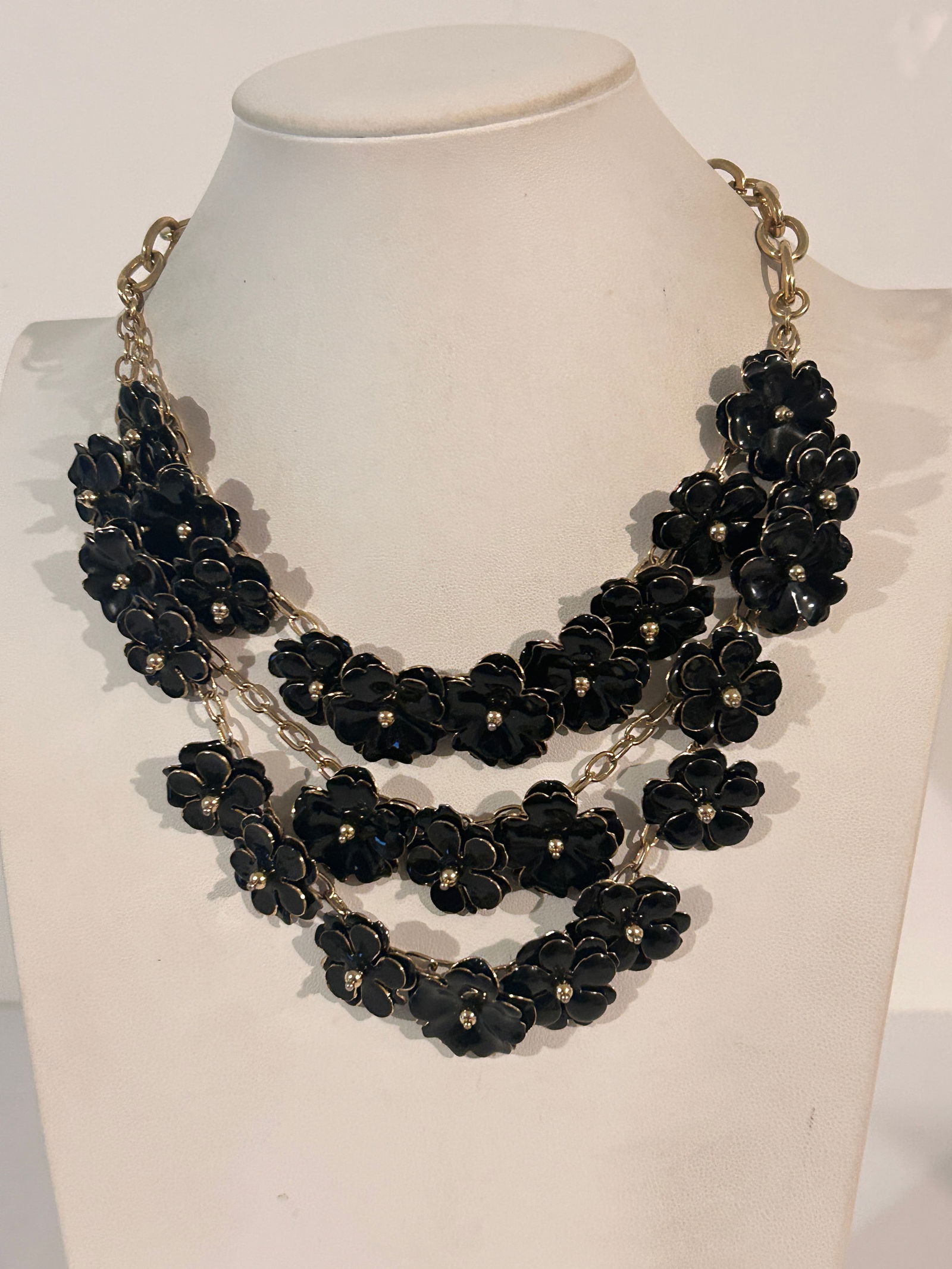 Vtg AK Anne Klein Gold tone Black Enamel Flower bib Statement Necklace 18" (1 of 5)