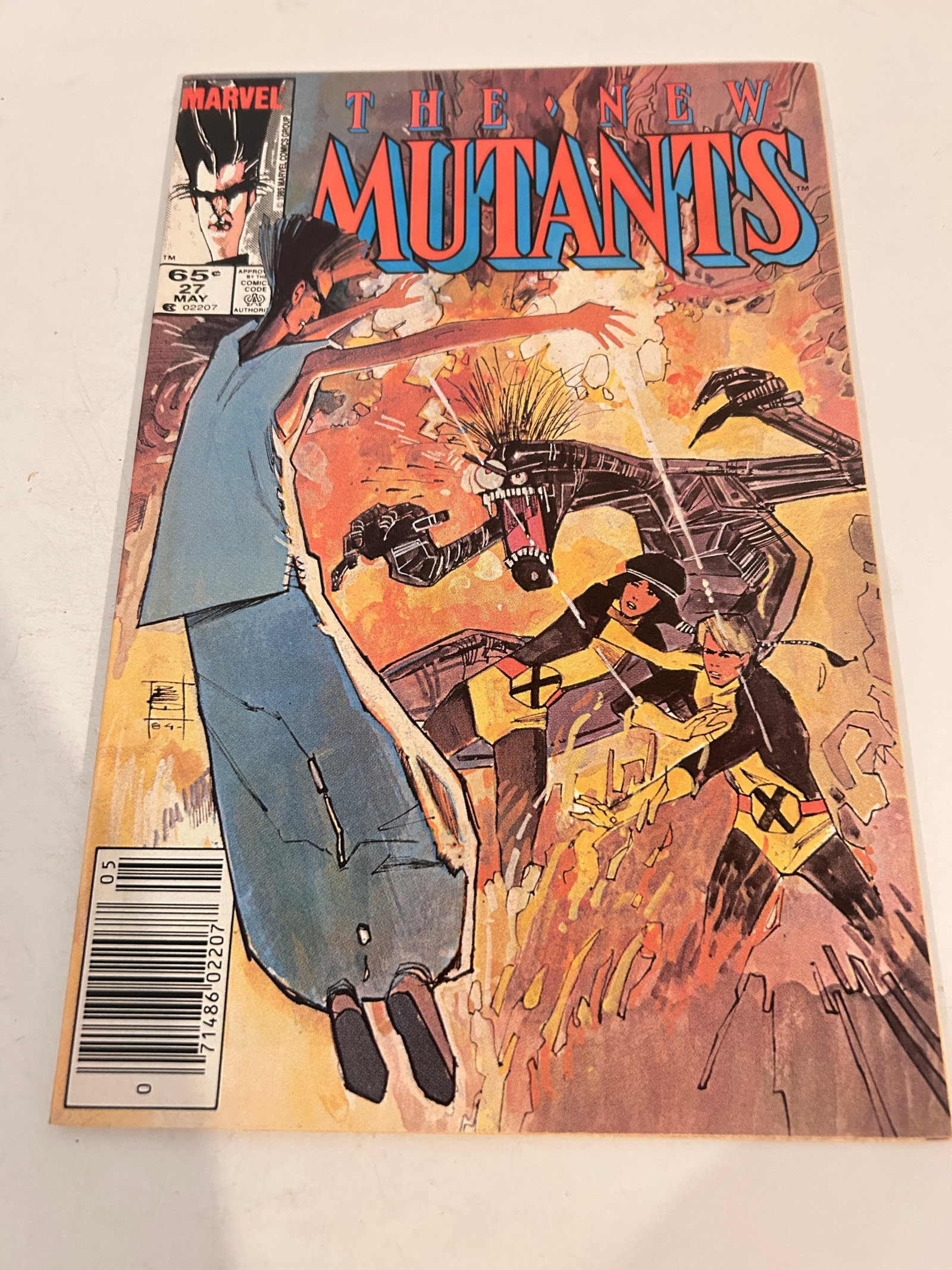 Vintage Comic Book The Mutants # 27: Vintage Comic Book The Mutants # 27 Please view all photos as they are part of the description and condition of this Item, Feel free to contact me with questions or picture requests! Used Item AS IS