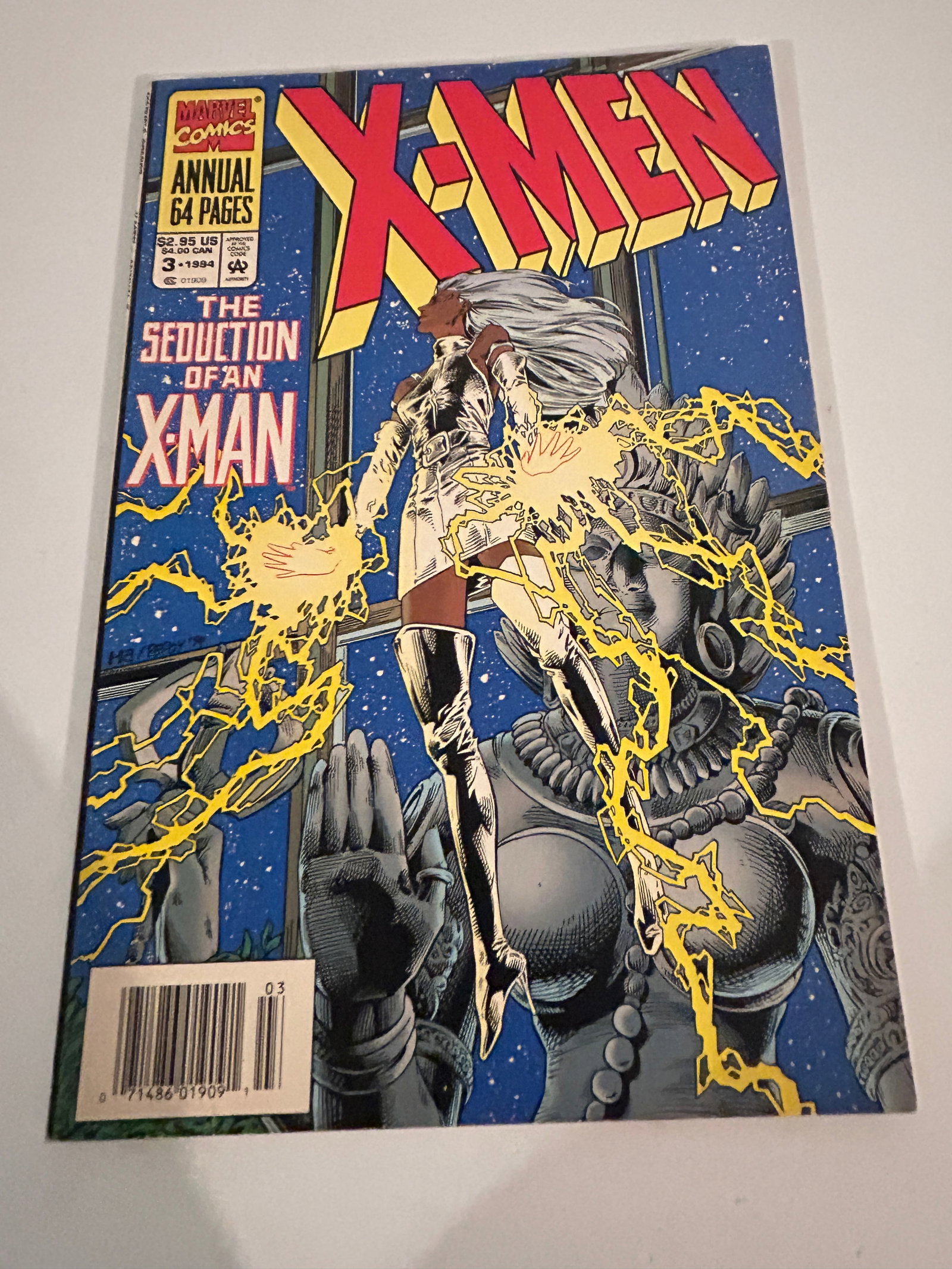 Vintage Comic Book X-Men Annual # 3: Vintage Comic Book X-Men Annual # 3 Please view all photos as they are part of the description and condition of this Item, Feel free to contact me with questions or picture requests! Used Item AS IS