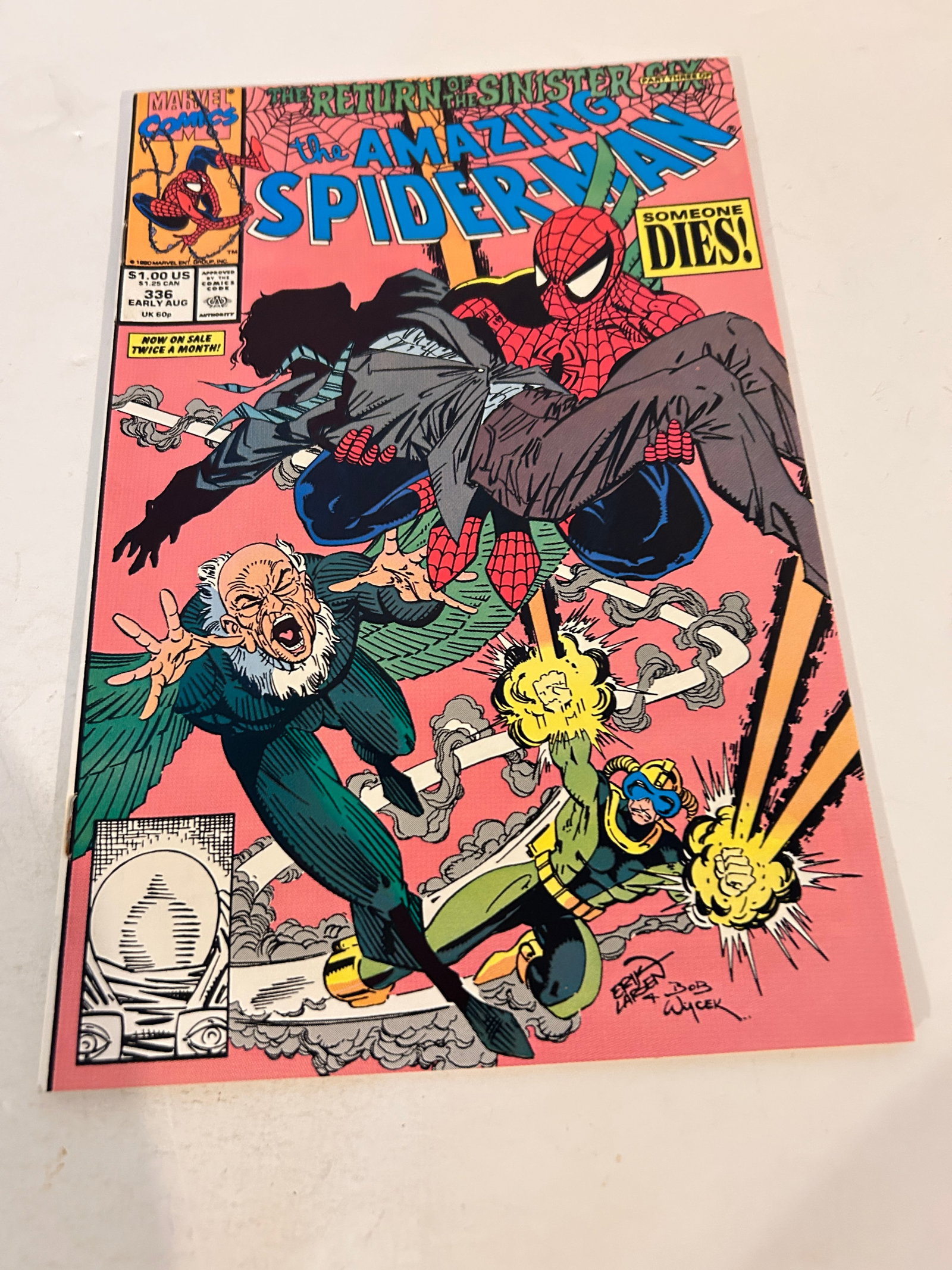 Vintage Comic Book The Amazing Spider-man # 336: Vintage Comic Book The Amazing Spider-man # 336 Please view all photos as they are part of the description and condition of this Item, Feel free to contact me with questions or picture requests! Used 