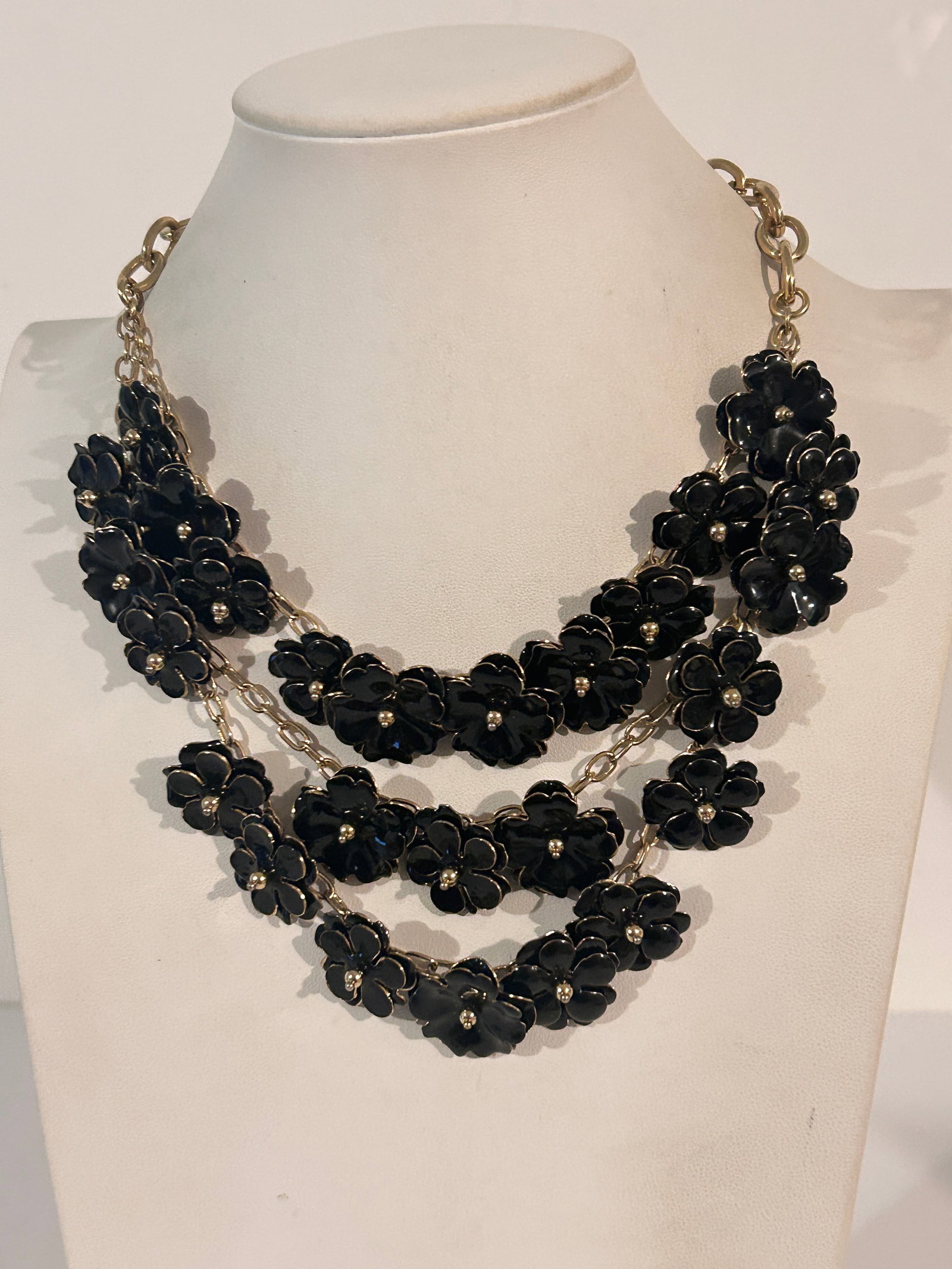 Vtg AK Anne Klein Gold tone Black Enamel Flower bib Statement Necklace 18" (1 of 5)