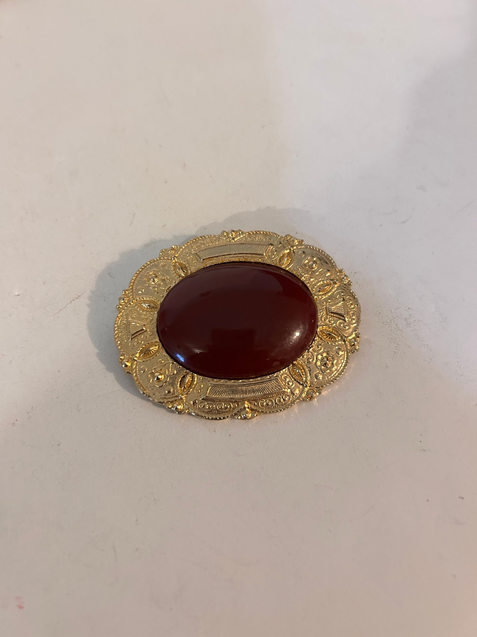 Vintage Gold Tone Art Deco Brooch (1 of 4)