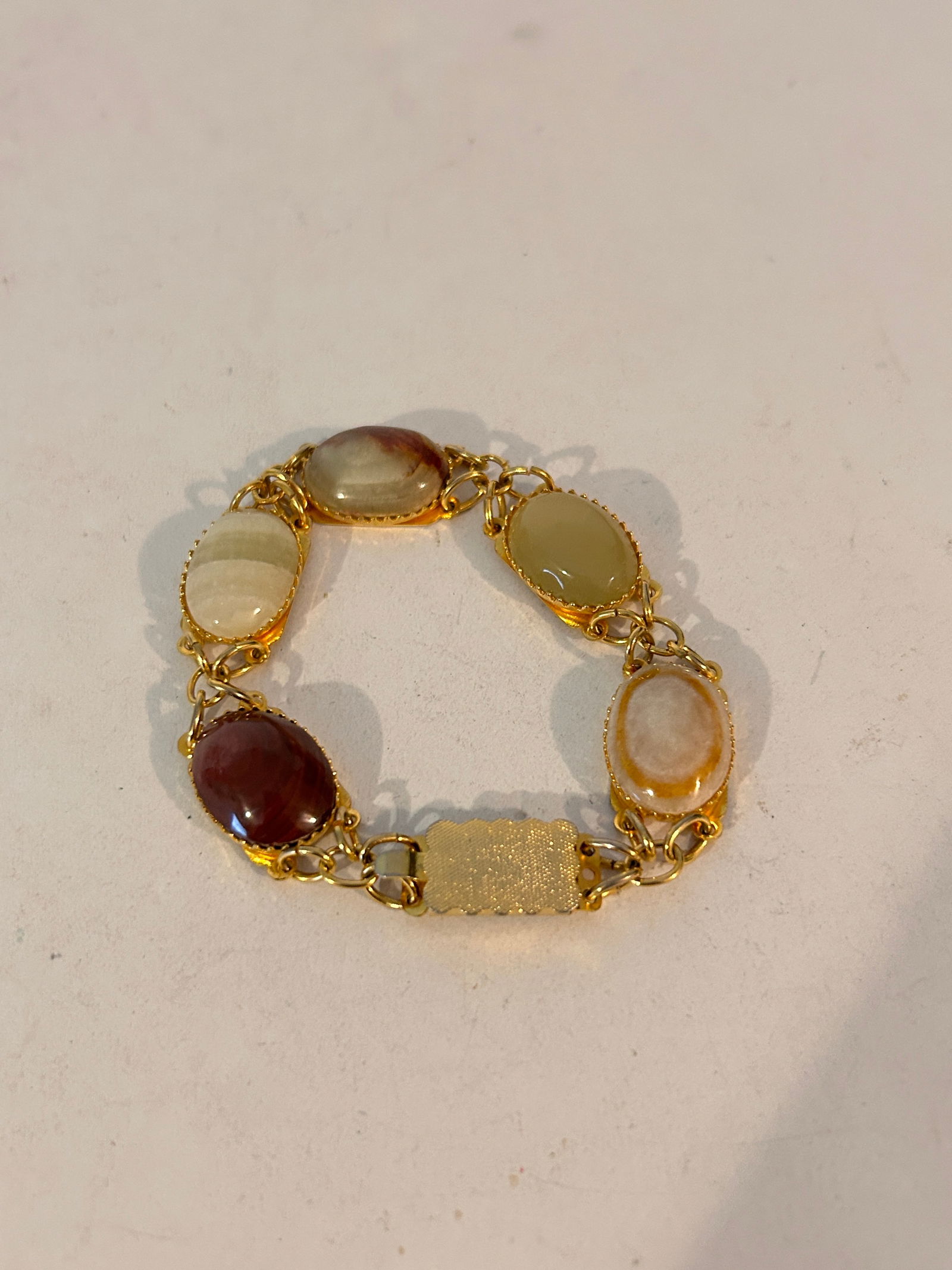Vintage Gold Tone Bracelet 7" (1 of 5)