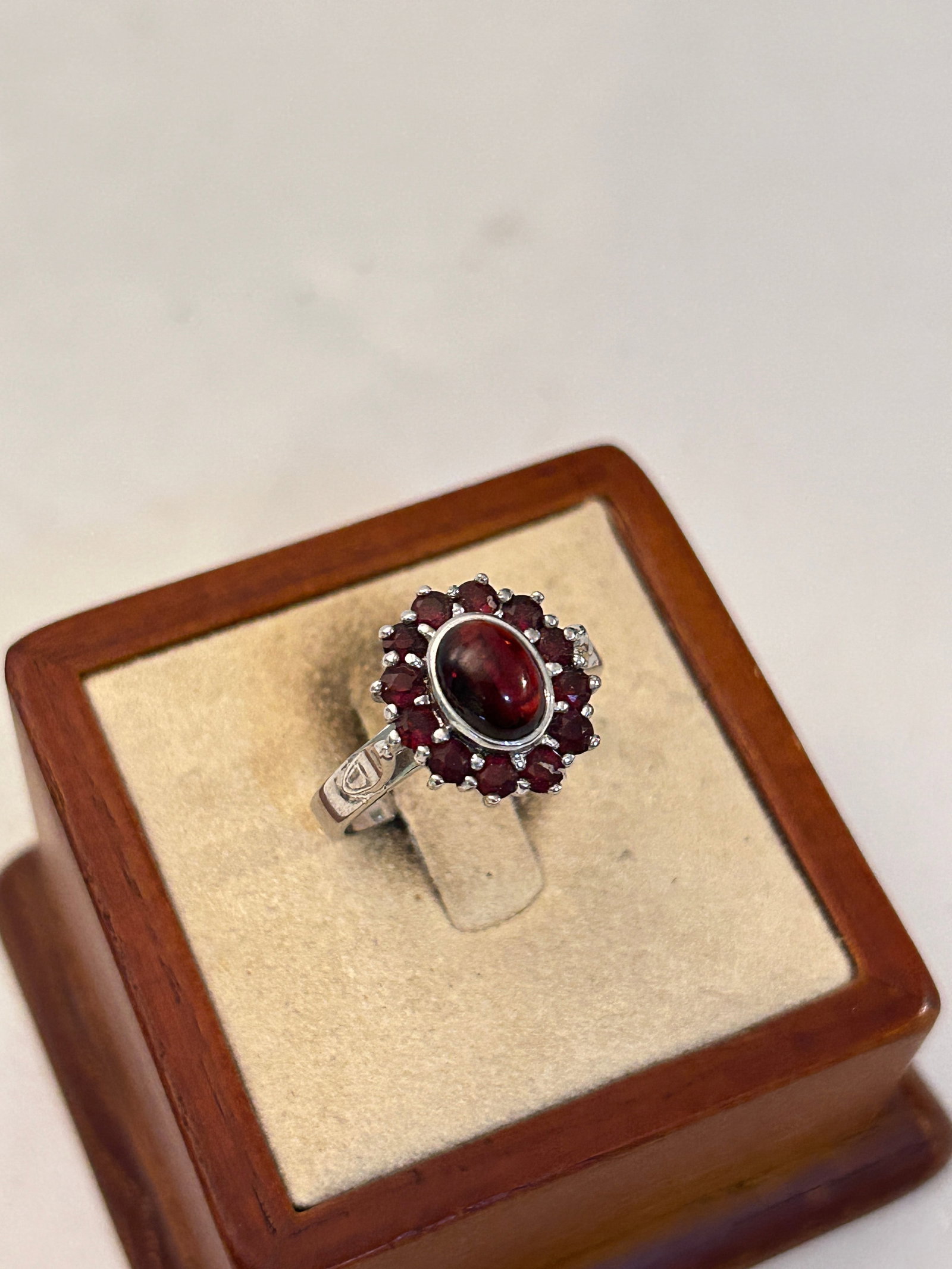 Vintage Sterling Silver Cherry Rhinestone Ring Sz 9: Vintage Sterling Silver Cherry Rhinestone Ring Sz 9 Please view all photos as they are part of the description and condition of this Item, Feel free to contact me with questions or picture requests! U