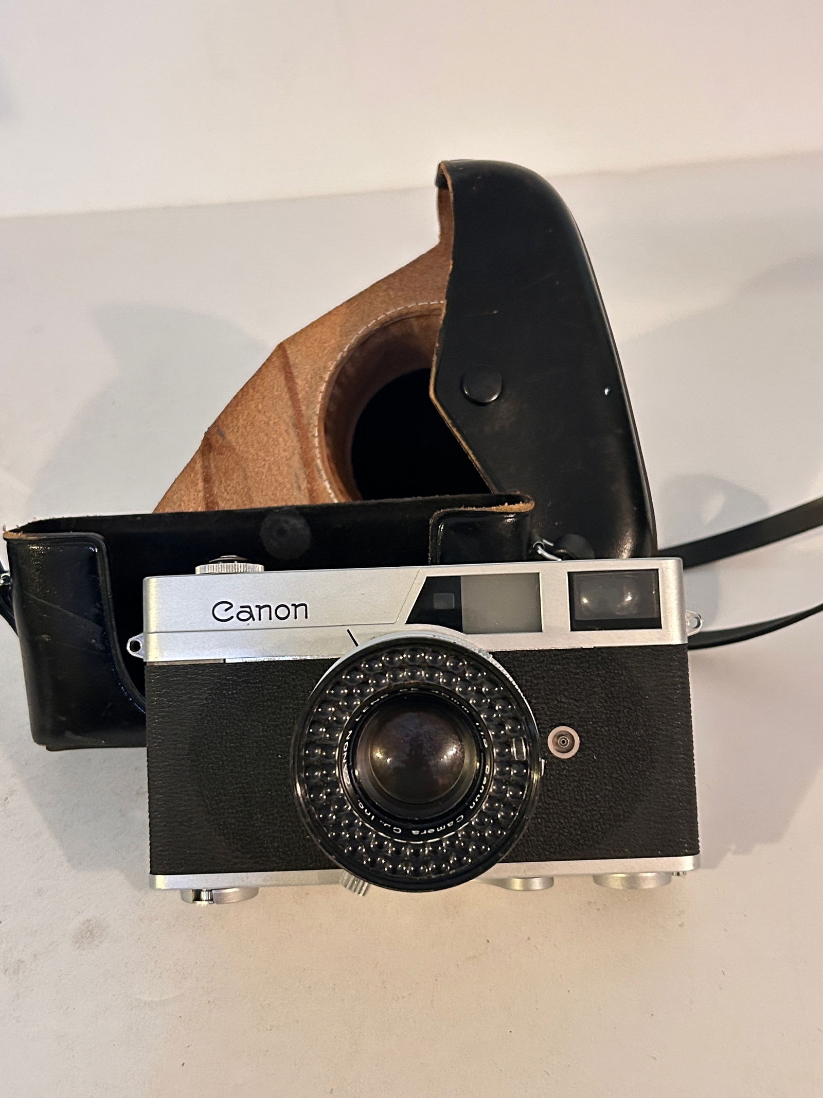 Canon Canonet late model Film Camera 45mm f/ 1.9 Lens From Japan Working (1 of 6)