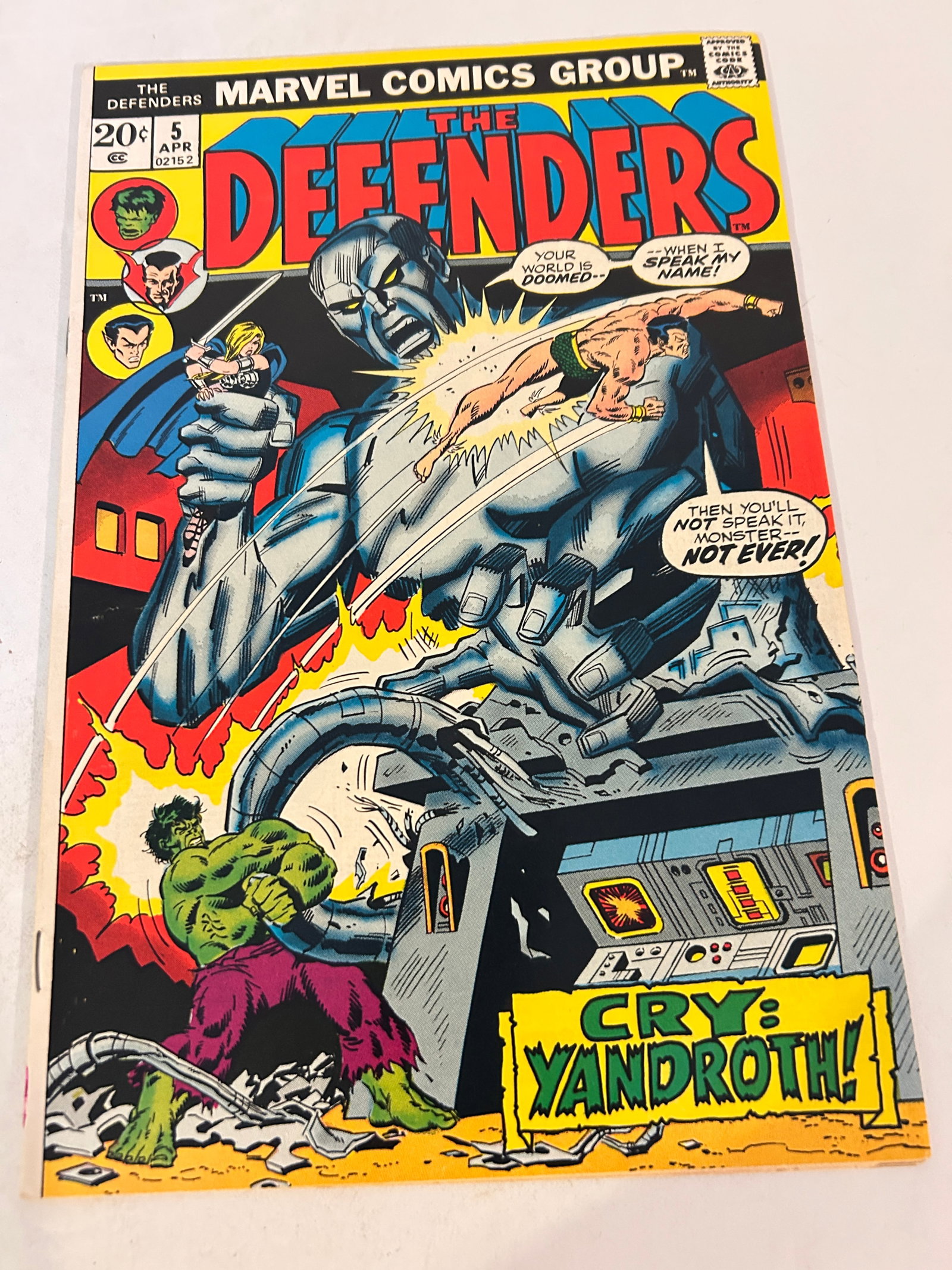 Vintage Comic Book The Deffenders # 5: Vintage Comic Book The Deffenders # 5 Please view all photos as they are part of the description and condition of this Item, Feel free to contact me with questions or picture requests! Used Item AS IS