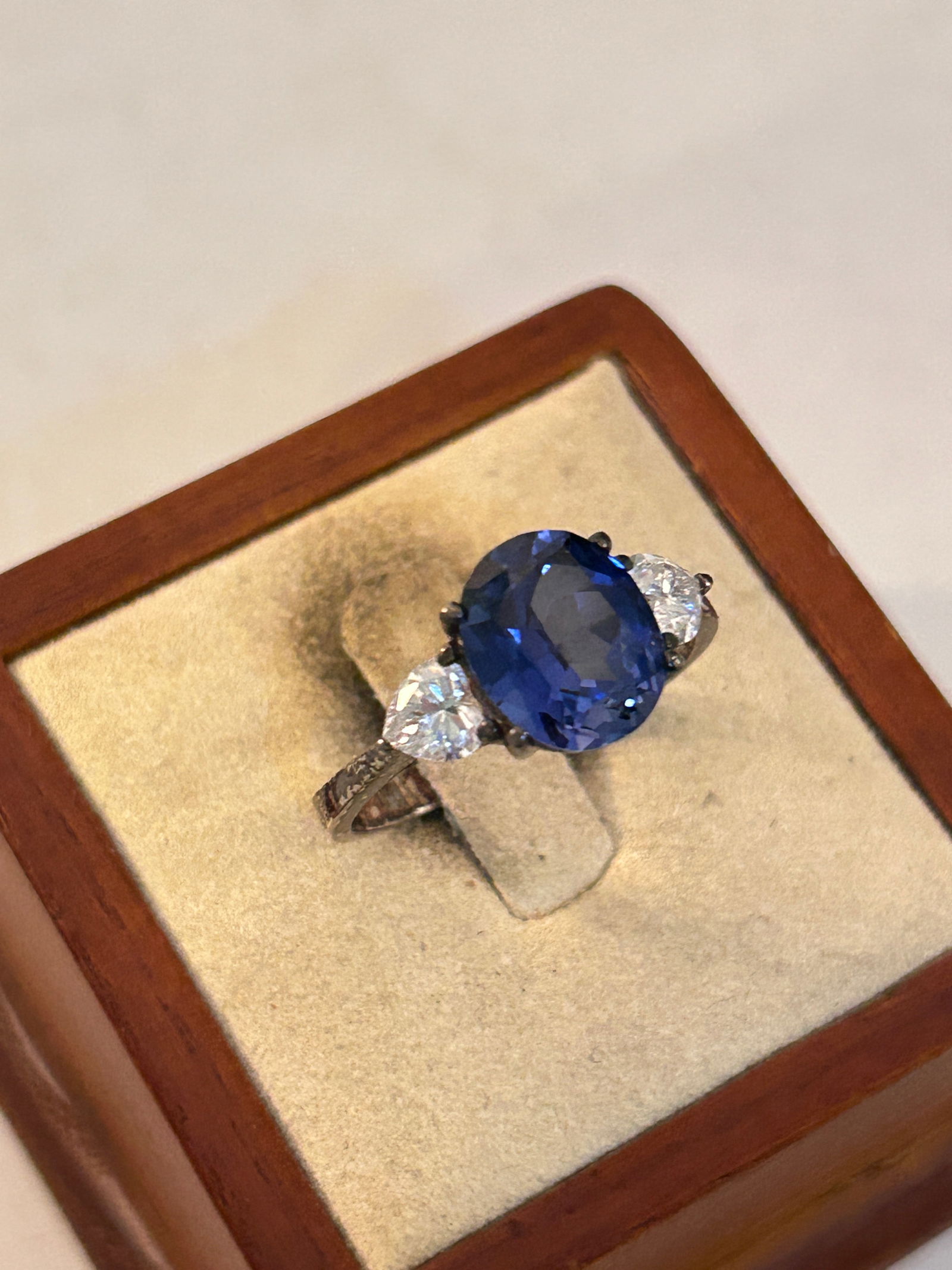 Sterling Silver Diamonique DQ CZ Sapphire Tested Ring Sz 10: Sterling Silver Diamonique DQ CZ Sapphire Tested Ring Sz 10 Please view all photos as they are part of the description and condition of this Item, Feel free to contact me with questions or picture req