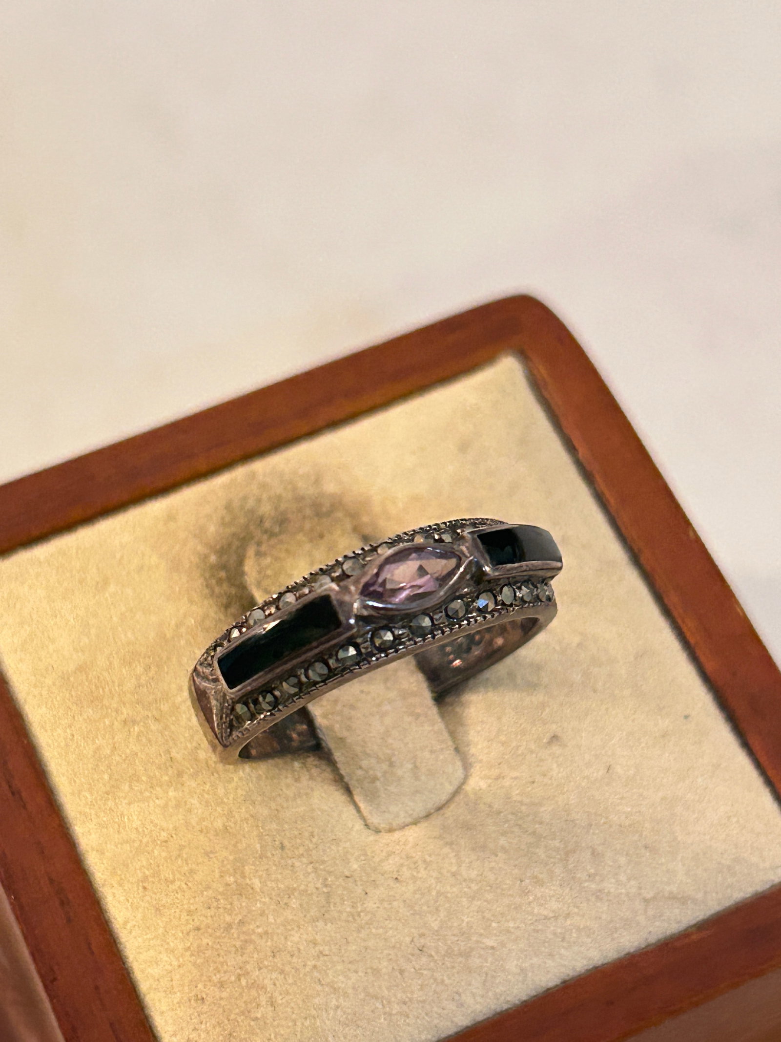 NF Chapal Zenray Sterling Silver Amethyst Onyx marcasite Ring Sz 9: NF Chapal Zenray Sterling Silver Amethyst Onyx marcasite Ring Sz 9 Please view all photos as they are part of the description and condition of this Item, Feel free to contact me with questions or pict