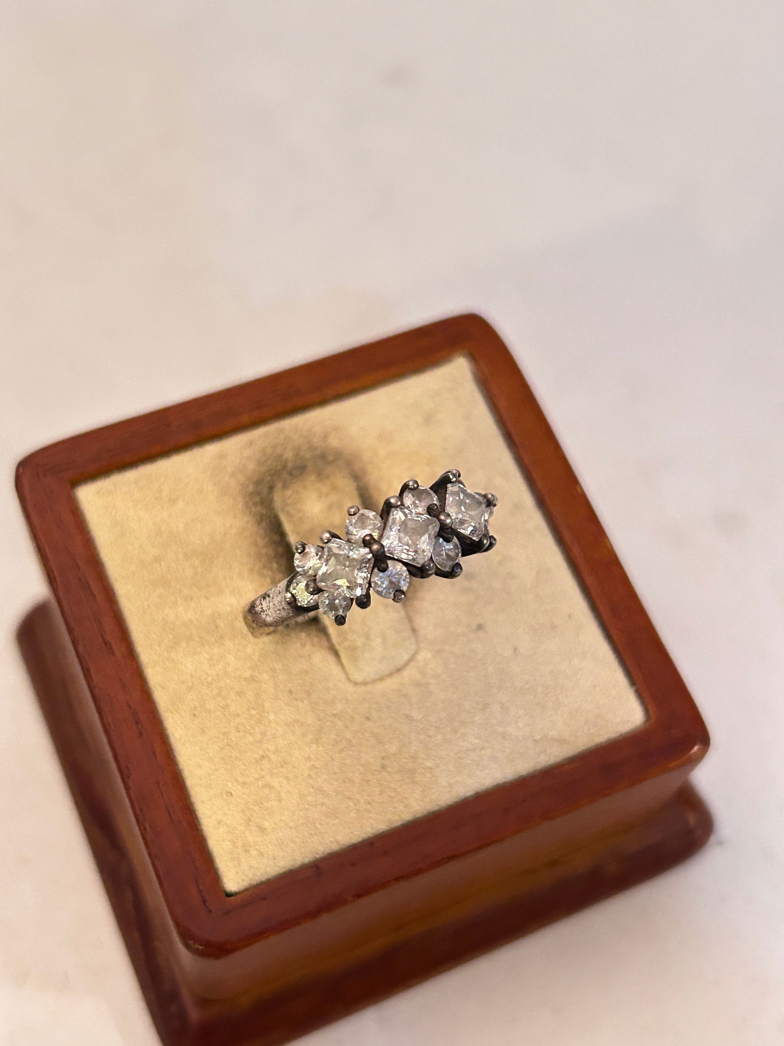 Sterling Silver Diamonique DQ CZ Sz 10: Sterling Silver Diamonique DQ CZ Sz 10 Please view all photos as they are part of the description and condition of this Item, Feel free to contact me with questions or picture requests! Used Item AS I