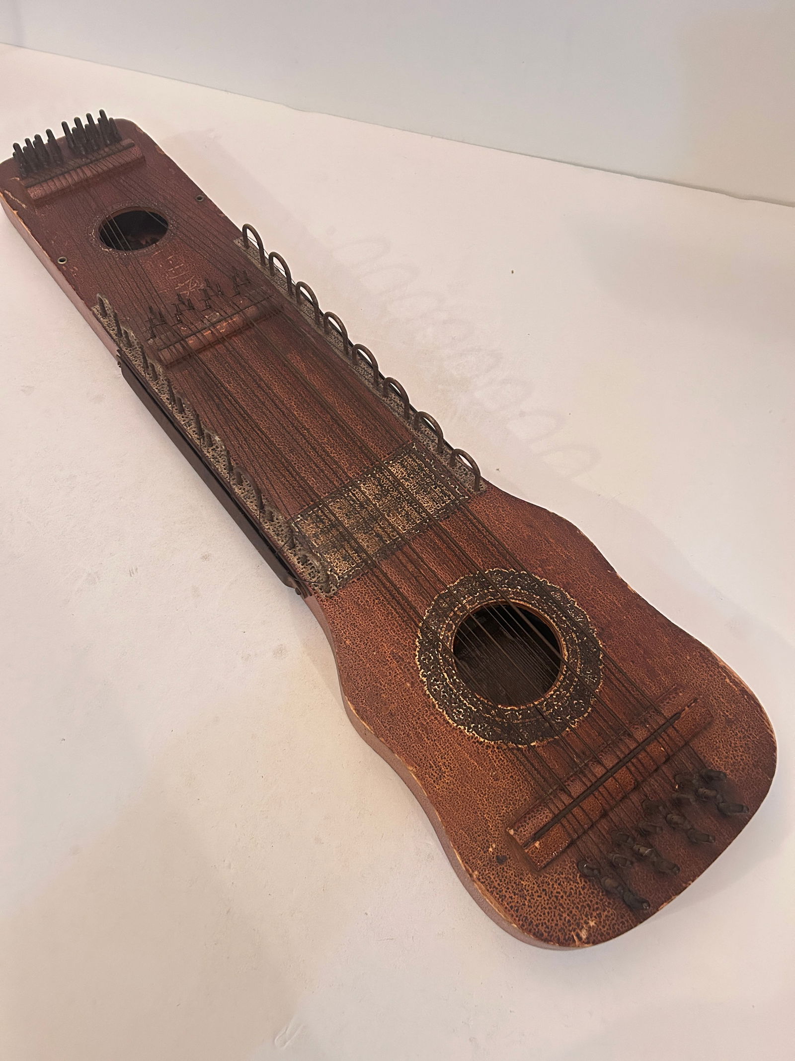 1920’s Ukelin By The Bosstone Co. Stringed Instrument Ukulele great shape: 1920’s Ukelin By The Bosstone Co. Stringed Instrument Ukulele great shape Please view all photos as they are part of the description and condition of this Item, Feel free to contact me with question