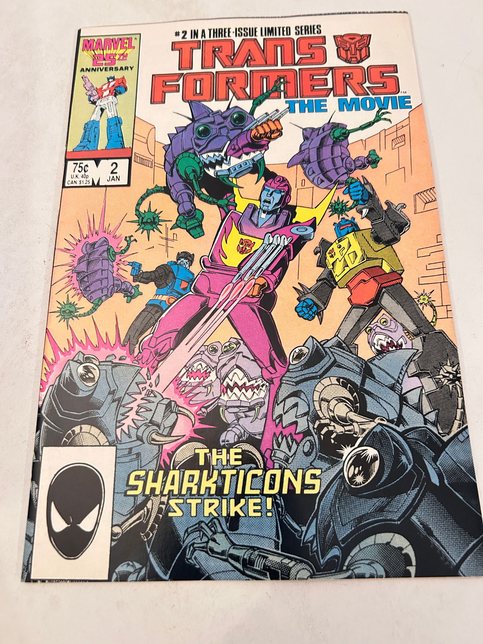 Vintage Comic Book Transformers The Movie # 2: Vintage Comic Book Transformers The Movie # 2 Please view all photos as they are part of the description and condition of this Item, Feel free to contact me with questions or picture requests! Used It