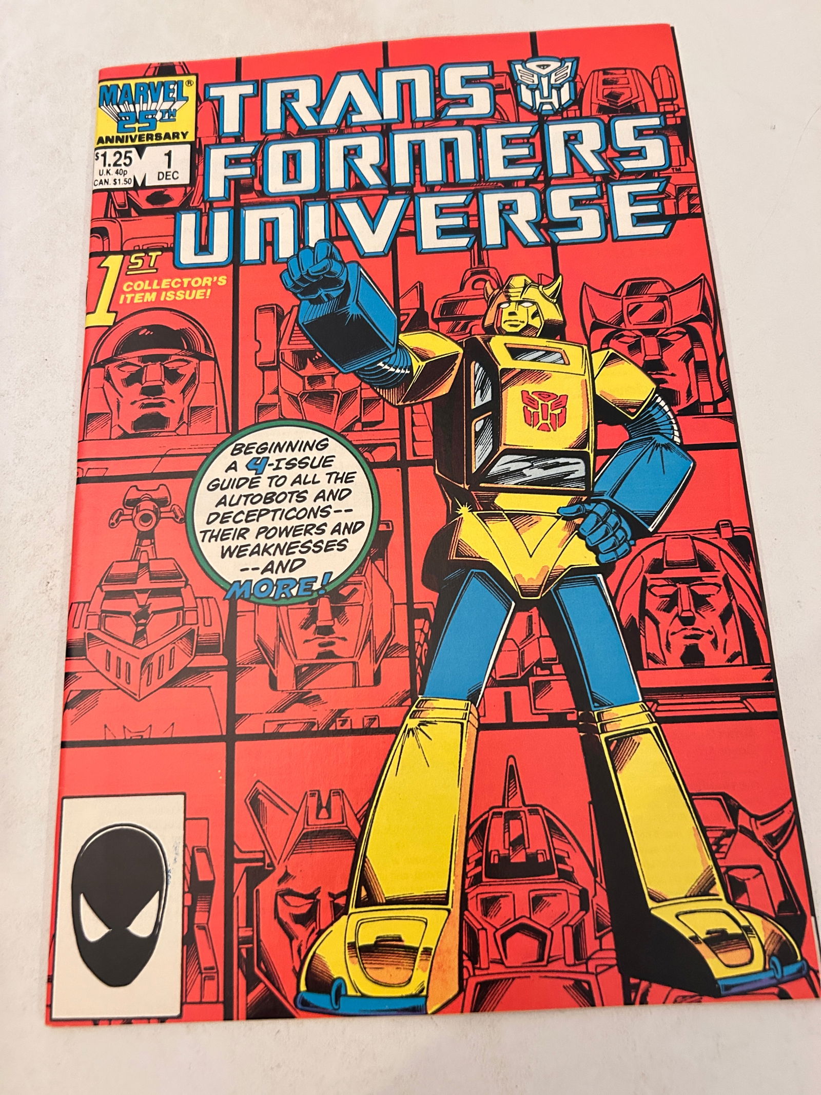 Vintage Comic Book the Transformers Universe # 1: Vintage Comic Book the Transformers Universe # 1 Please view all photos as they are part of the description and condition of this Item, Feel free to contact me with questions or picture requests! Used
