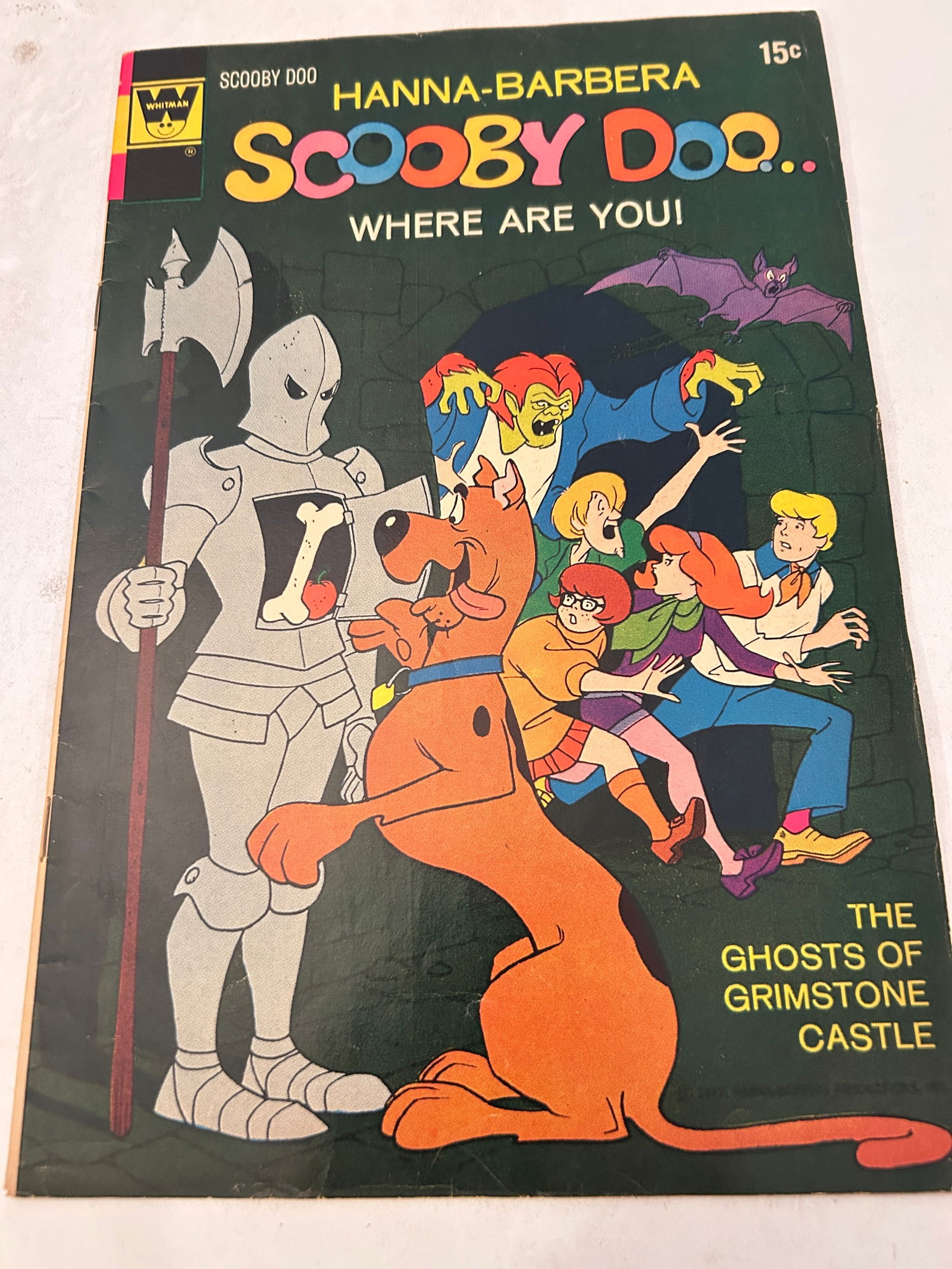 Vintage Comic Book Scooby Doo # 10: Vintage Comic Book Scooby Doo # 10 Please view all photos as they are part of the description and condition of this Item, Feel free to contact me with questions or picture requests! Used Item AS IS