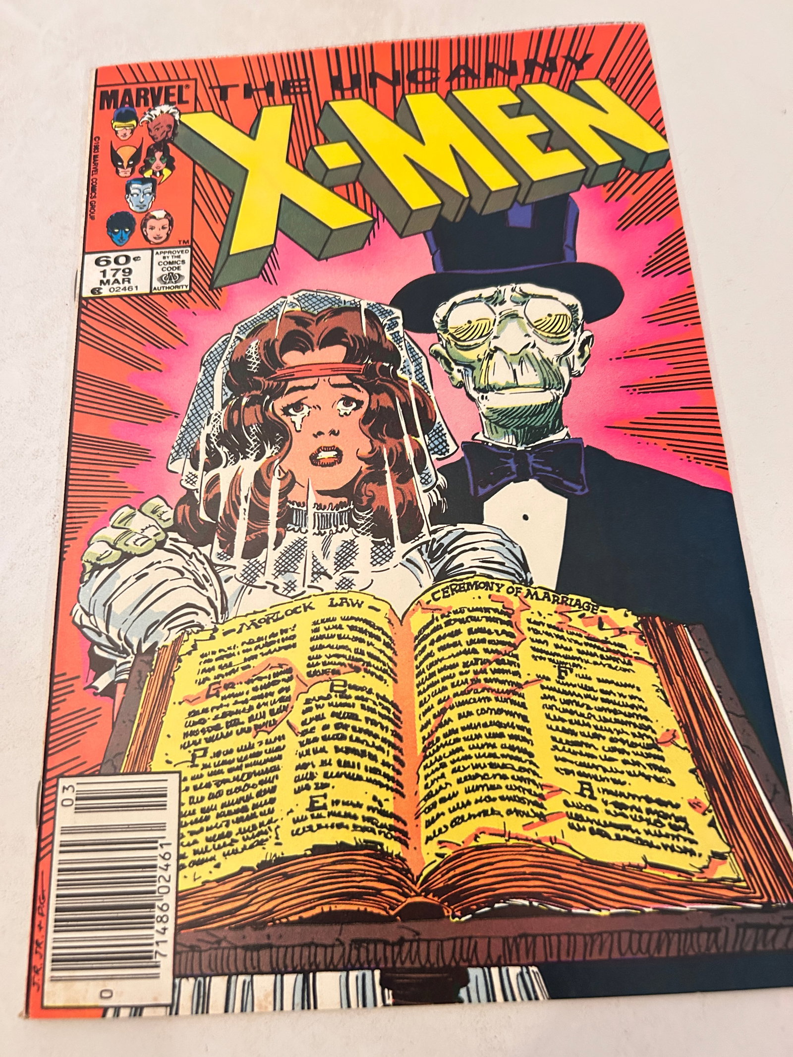 Vintage Comic Book The Uncanny X-Men # 179: Vintage Comic Book The Uncanny X-Men # 179 Please view all photos as they are part of the description and condition of this Item, Feel free to contact me with questions or picture requests! Used Item