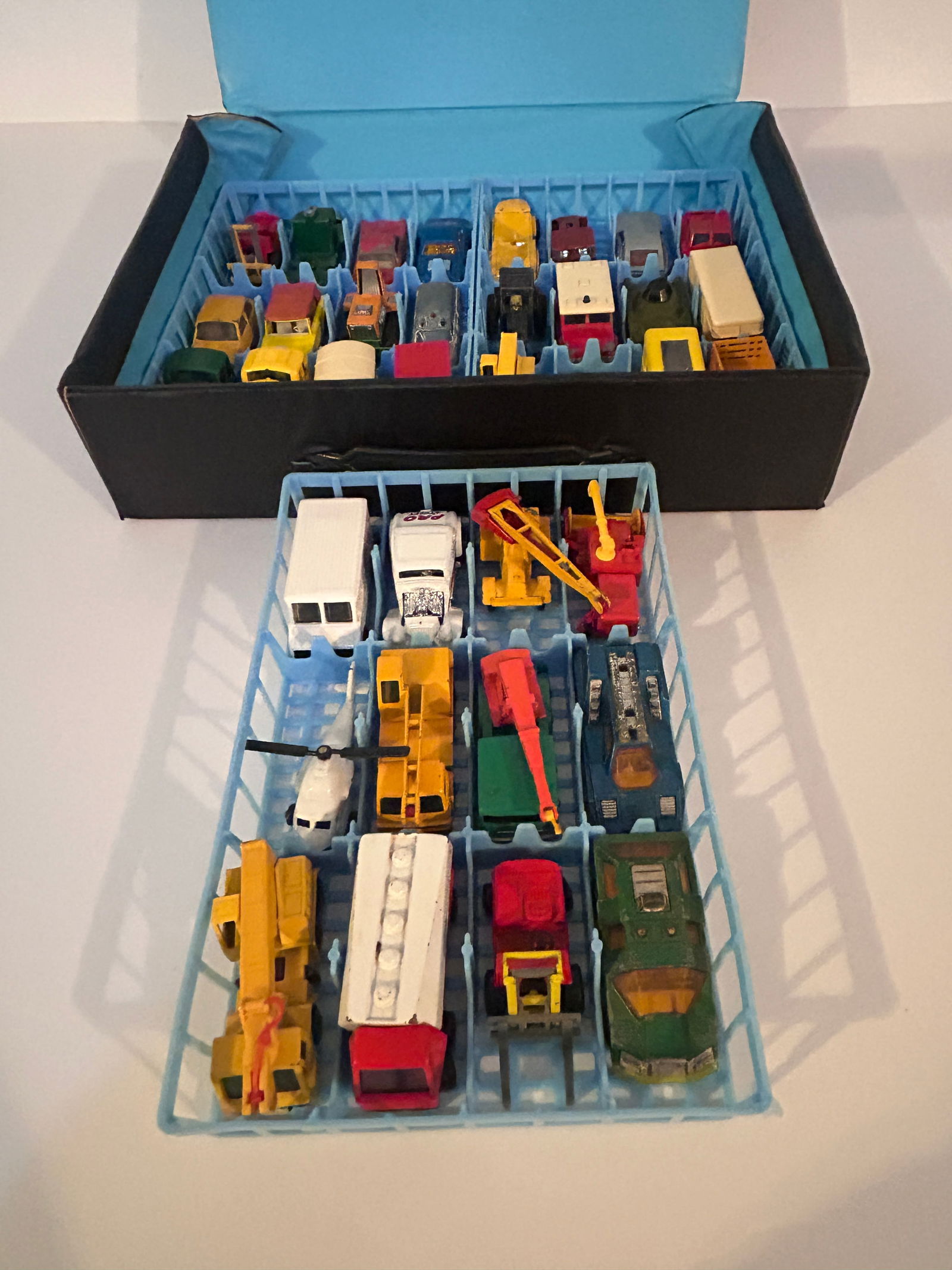 Vintage Combination Matchbox Cars & Cars Resv $39: Vintage Combination Matchbox Cars & Cars Resv $39 Please view all photos as they are part of the description and condition of this Item, Feel free to contact me with questions or picture requests! Use