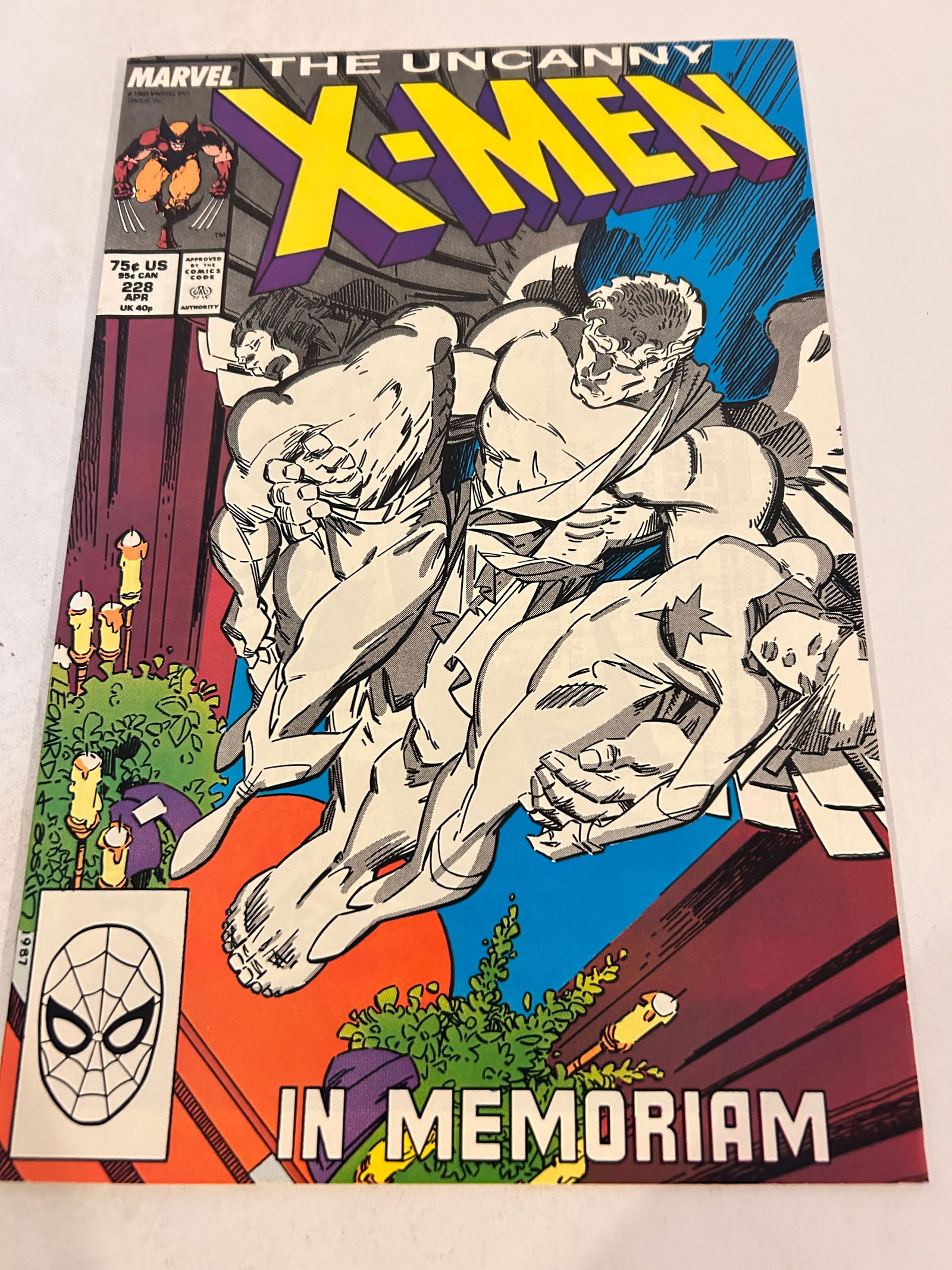 Vintage Comic Book Uncanny X-Men # 228: Vintage Comic Book Uncanny X-Men # 228 Please view all photos as they are part of the description and condition of this Item, Feel free to contact me with questions or picture requests! Used Item AS I