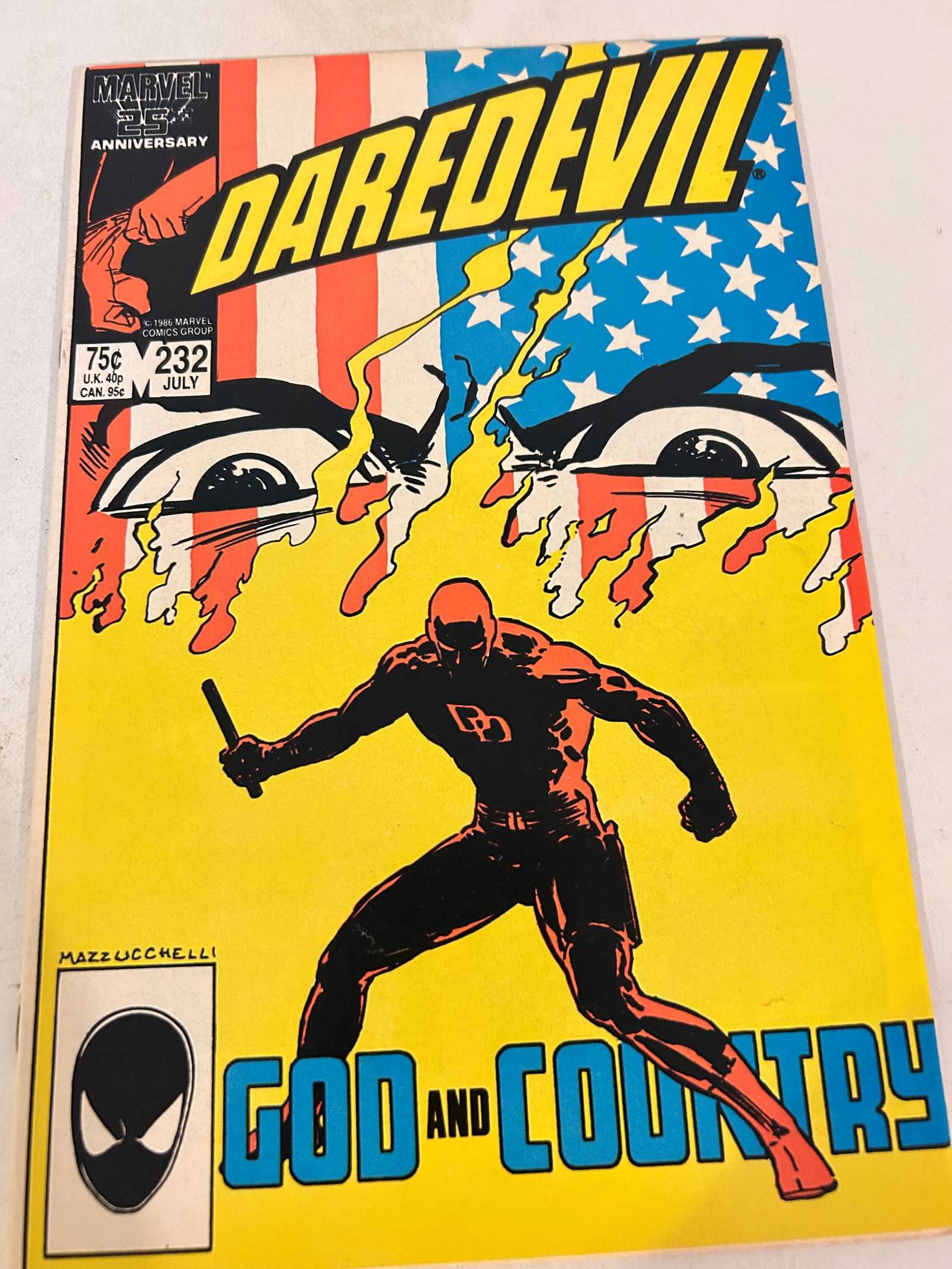 Vintage Comic Book Daredevil # 232: Vintage Comic Book Daredevil # 232 Please view all photos as they are part of the description and condition of this Item, Feel free to contact me with questions or picture requests! Used Item AS IS