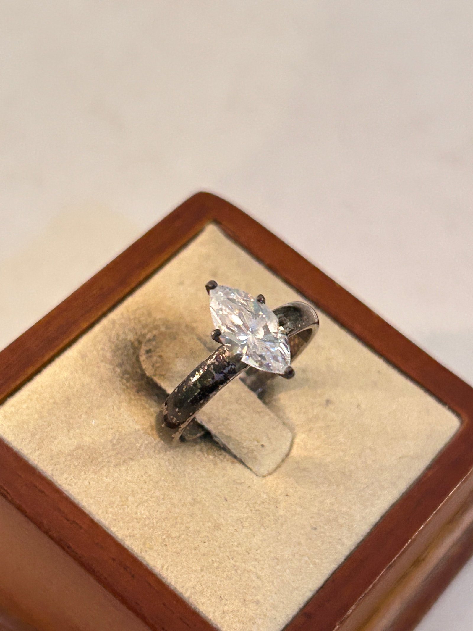 Sterling Silver Diamonique DQ CZ Ring Sz 9 (1 of 4)