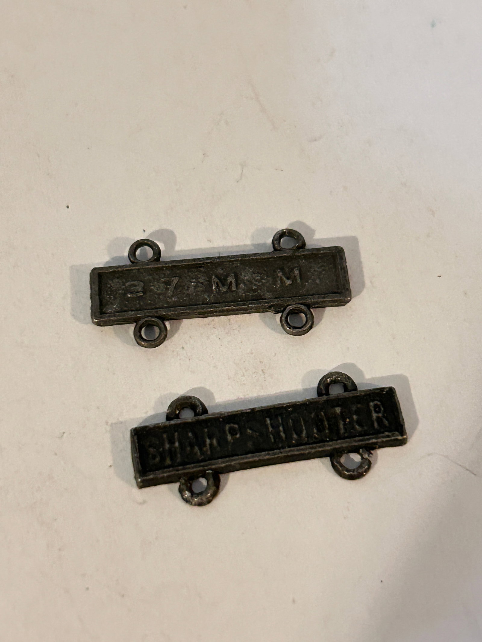 Vintage Sterling Silver Military bars: Vintage Sterling Silver Military bars Please view all photos as they are part of the description and condition of this Item, Feel free to contact me with questions or picture requests! Used Item AS IS