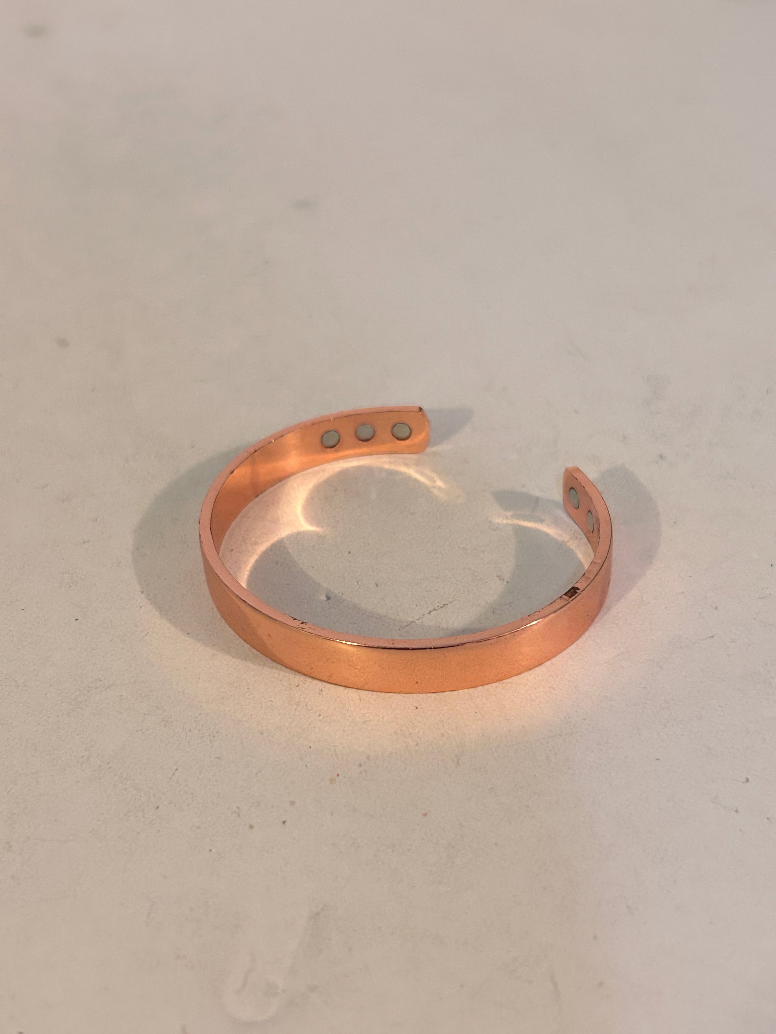 Vintage Copper Magnetic Healing Bracelet 7": Vintage Copper Magnetic Healing Bracelet 7" Please view all photos as they are part of the description and condition of this Item, Feel free to contact me with questions or picture requests! Used Item