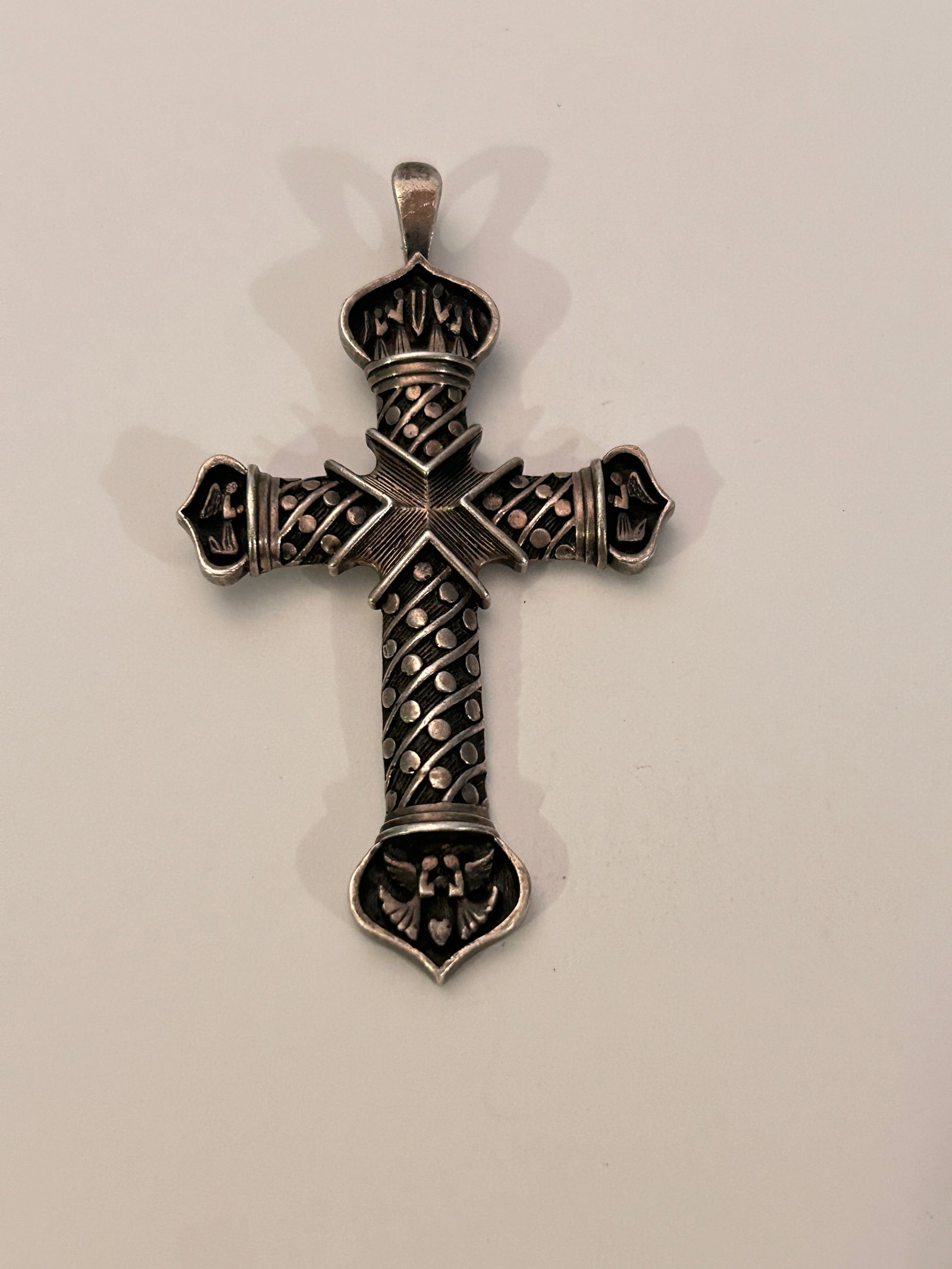 Vintage Heavy Sterling Silver woven quilted Cross 3 1/2" X 2" 24 grams: Vintage Heavy Sterling Silver woven quilted Cross 3 1/2" X 2" 24 grams Please view all photos as they are part of the description and condition of this Item, Feel free to contact me with questions or