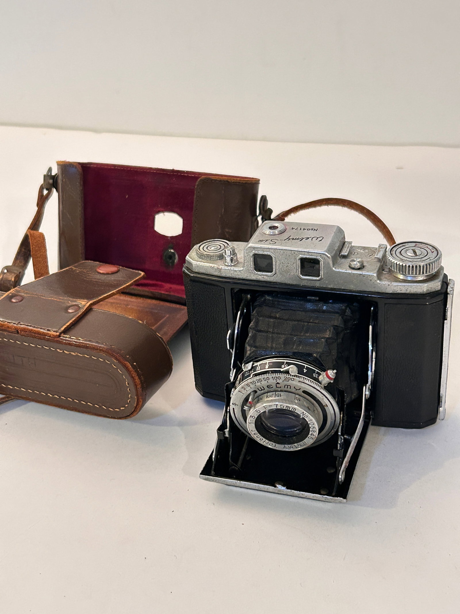 Vintage Taisei Koki Welmy Six - 6x6 Folding Medium Format Camera w/ Case Untested (1 of 7)