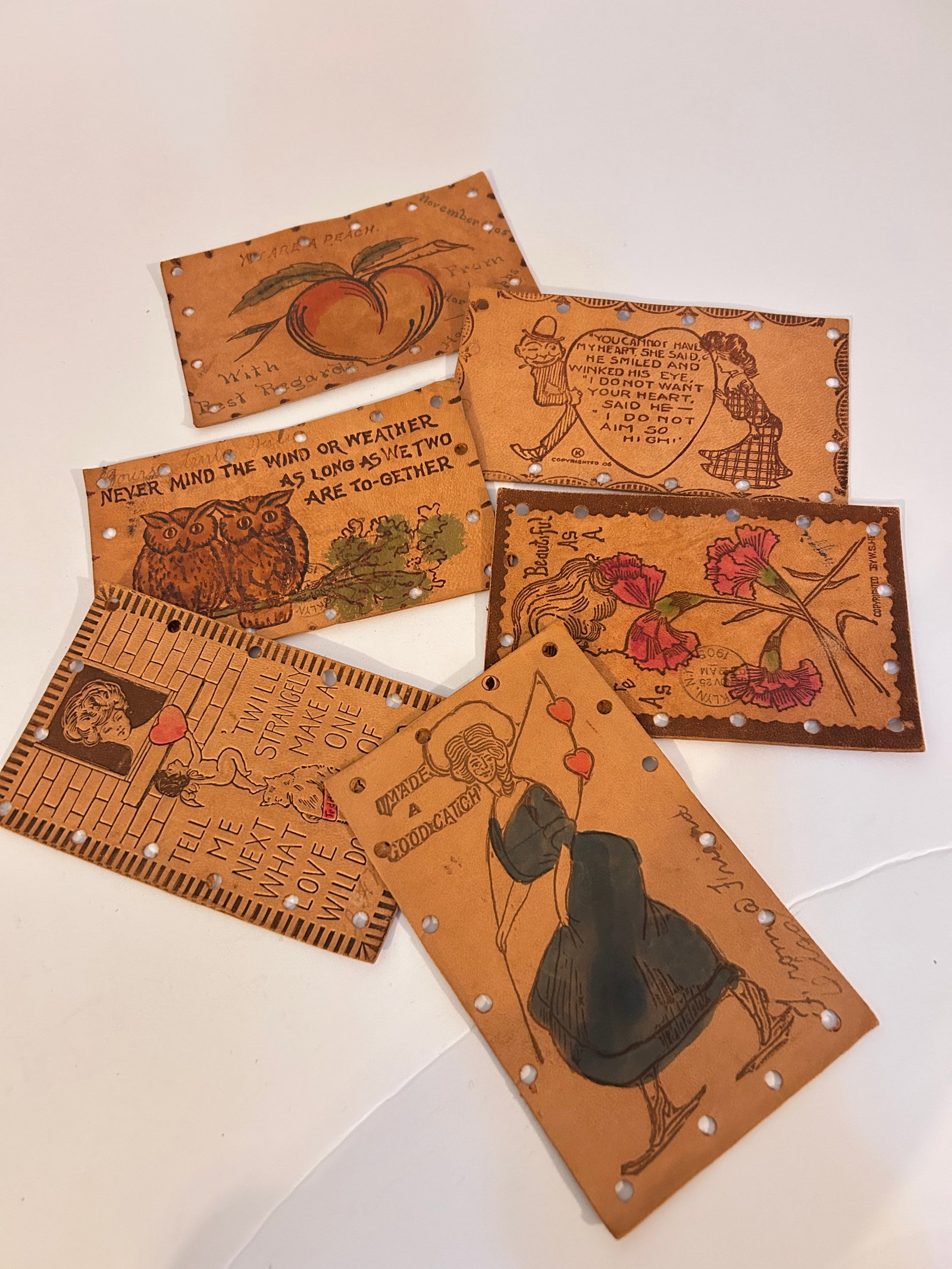 Vintage Lot of 6 Leather Post Cards: Vintage Lot of 6 Leather Post Cards Please view all photos as they are part of the description and condition of this Item, Feel free to contact me with questions or picture requests! Used Item AS IS